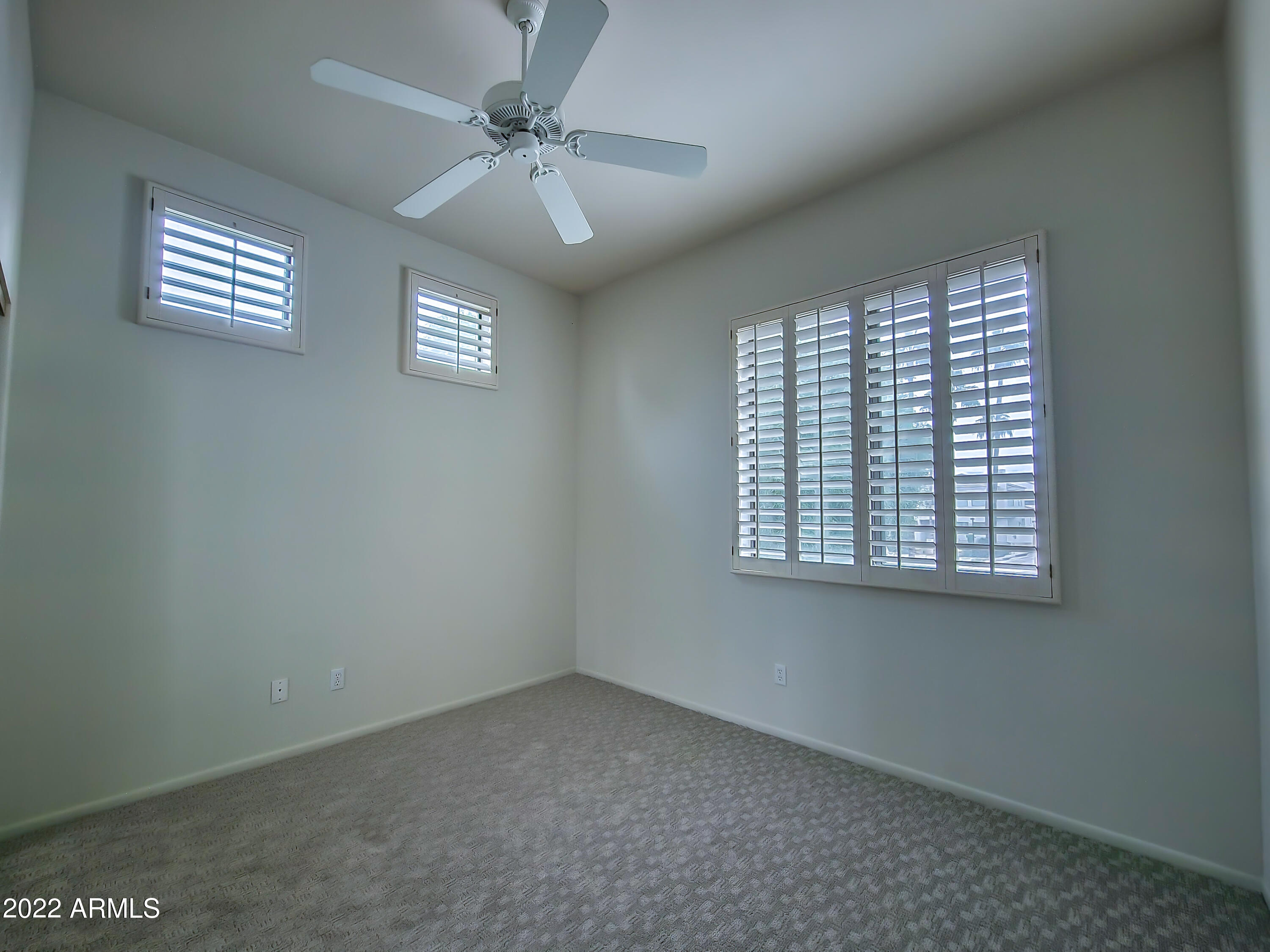 8270 N HAYDEN Road Unit: 2015
