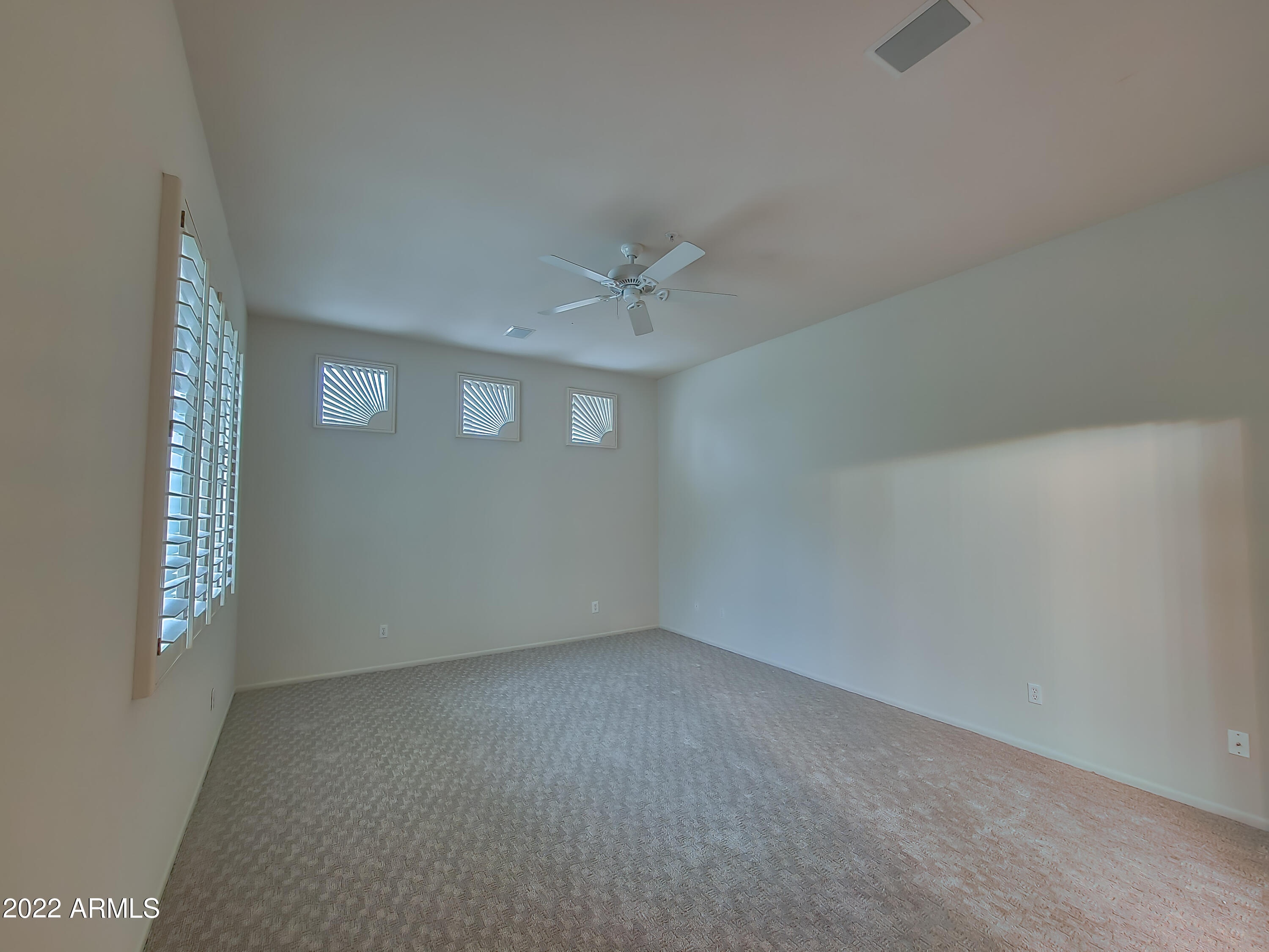 8270 N HAYDEN Road Unit: 2015