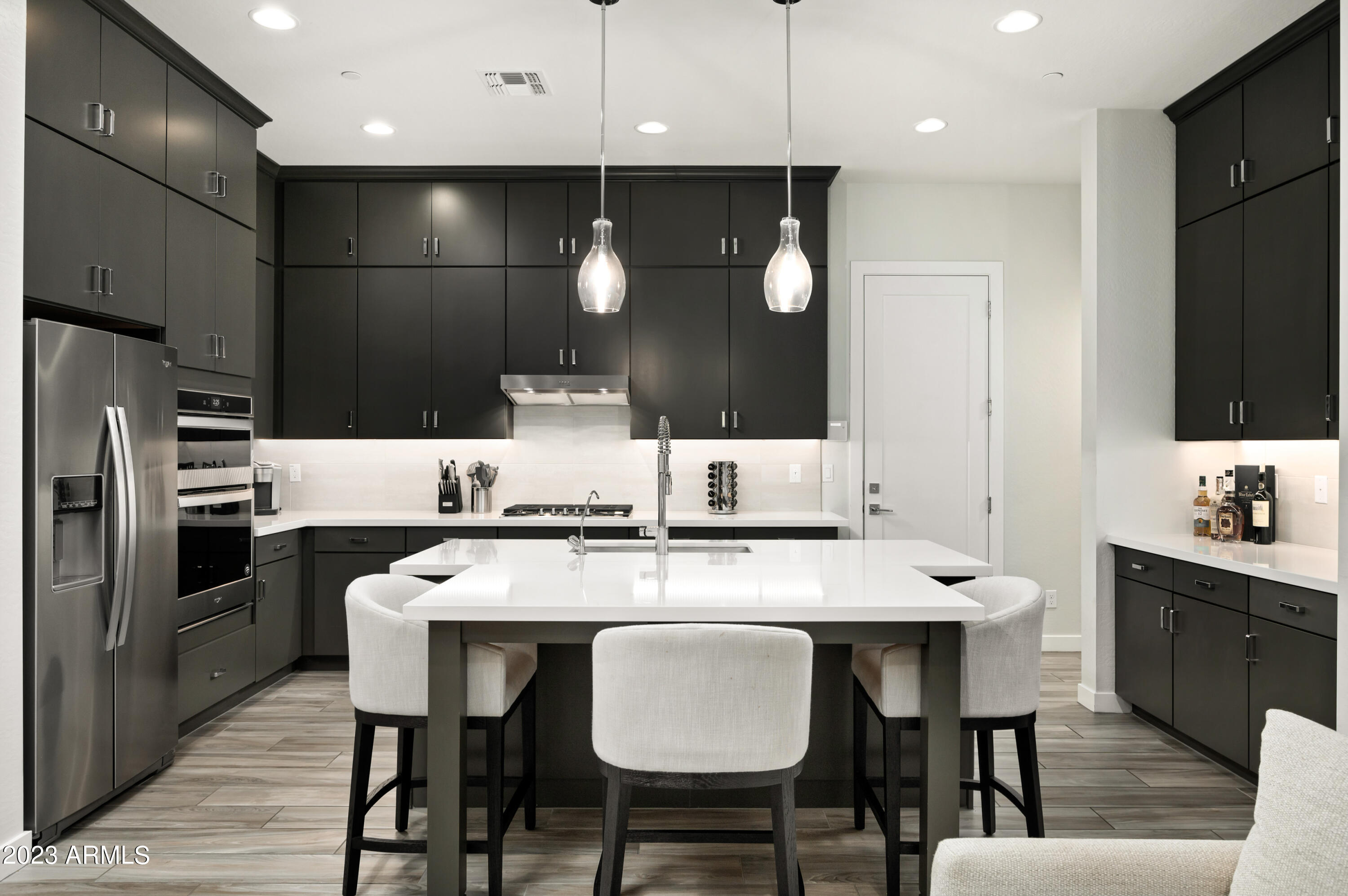 8340 E MCDONALD Drive Unit: 1013