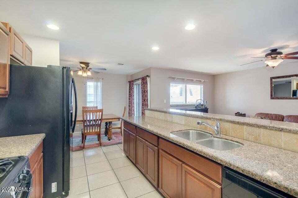 3627 W BLOOMFIELD Road