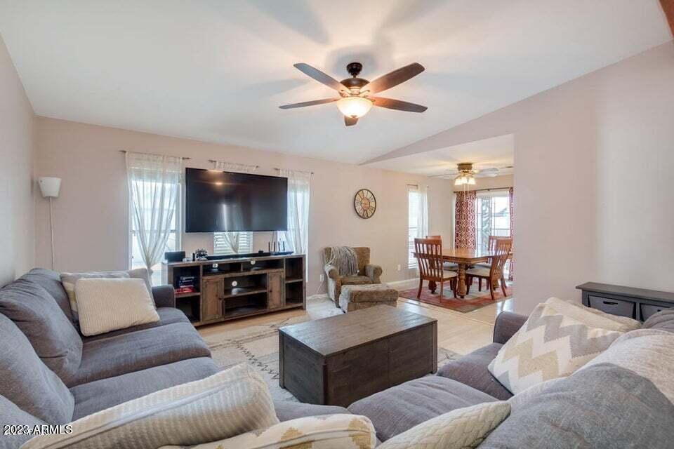 3627 W BLOOMFIELD Road