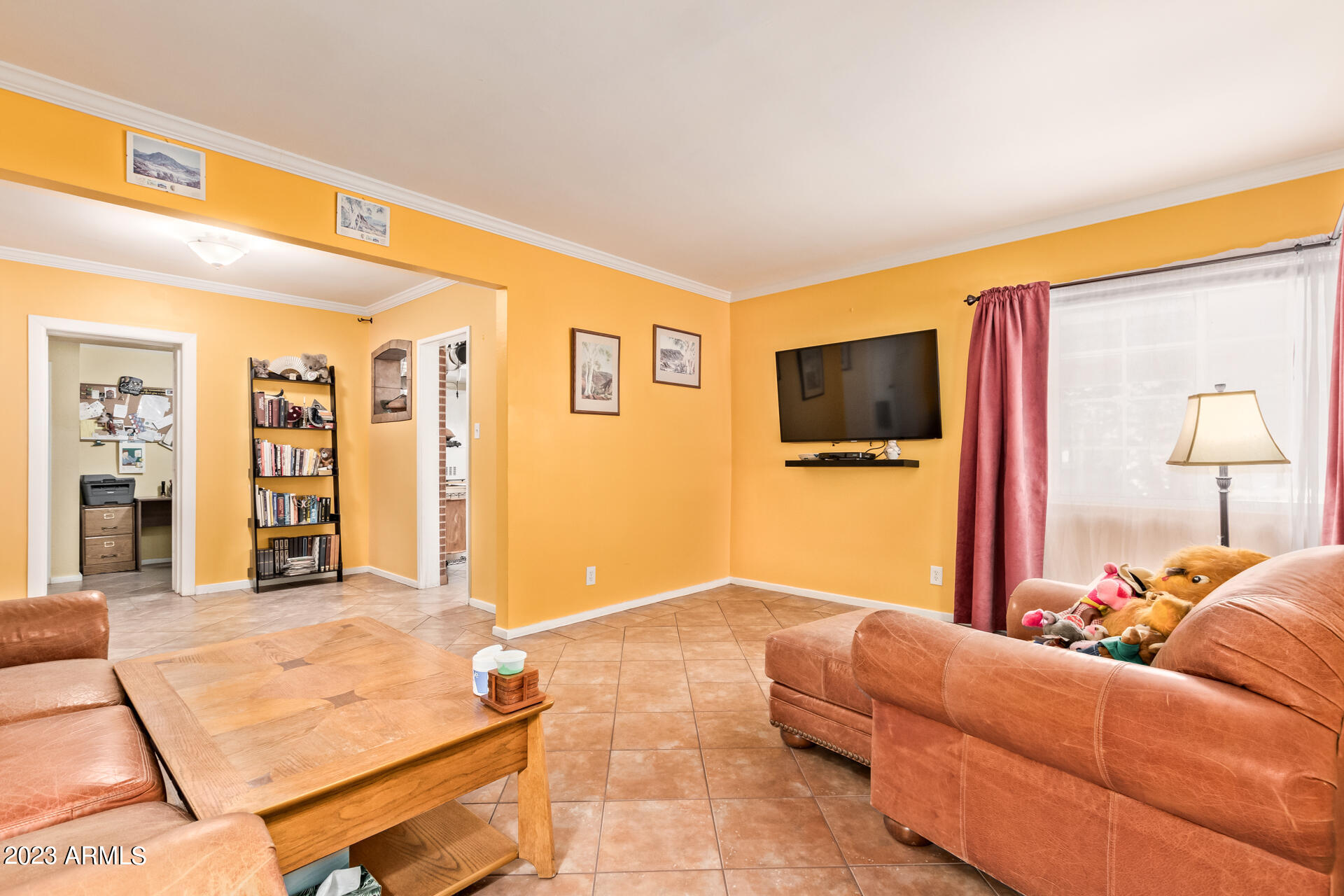 1822 N 18TH Place
