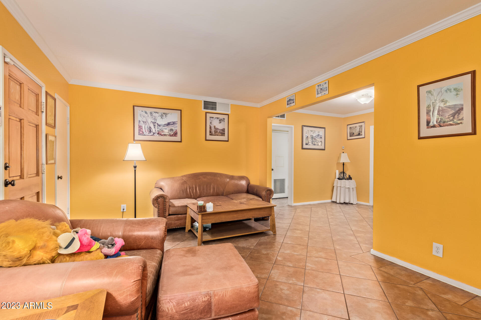 1822 N 18TH Place