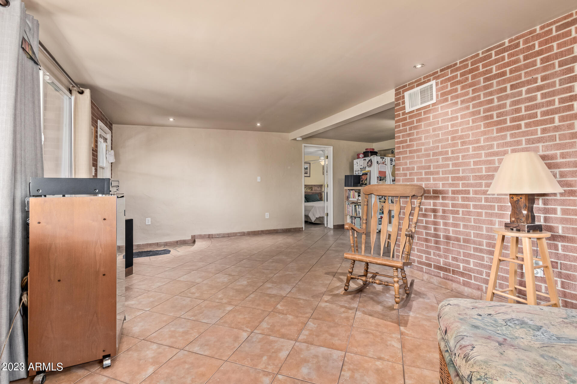 1822 N 18TH Place