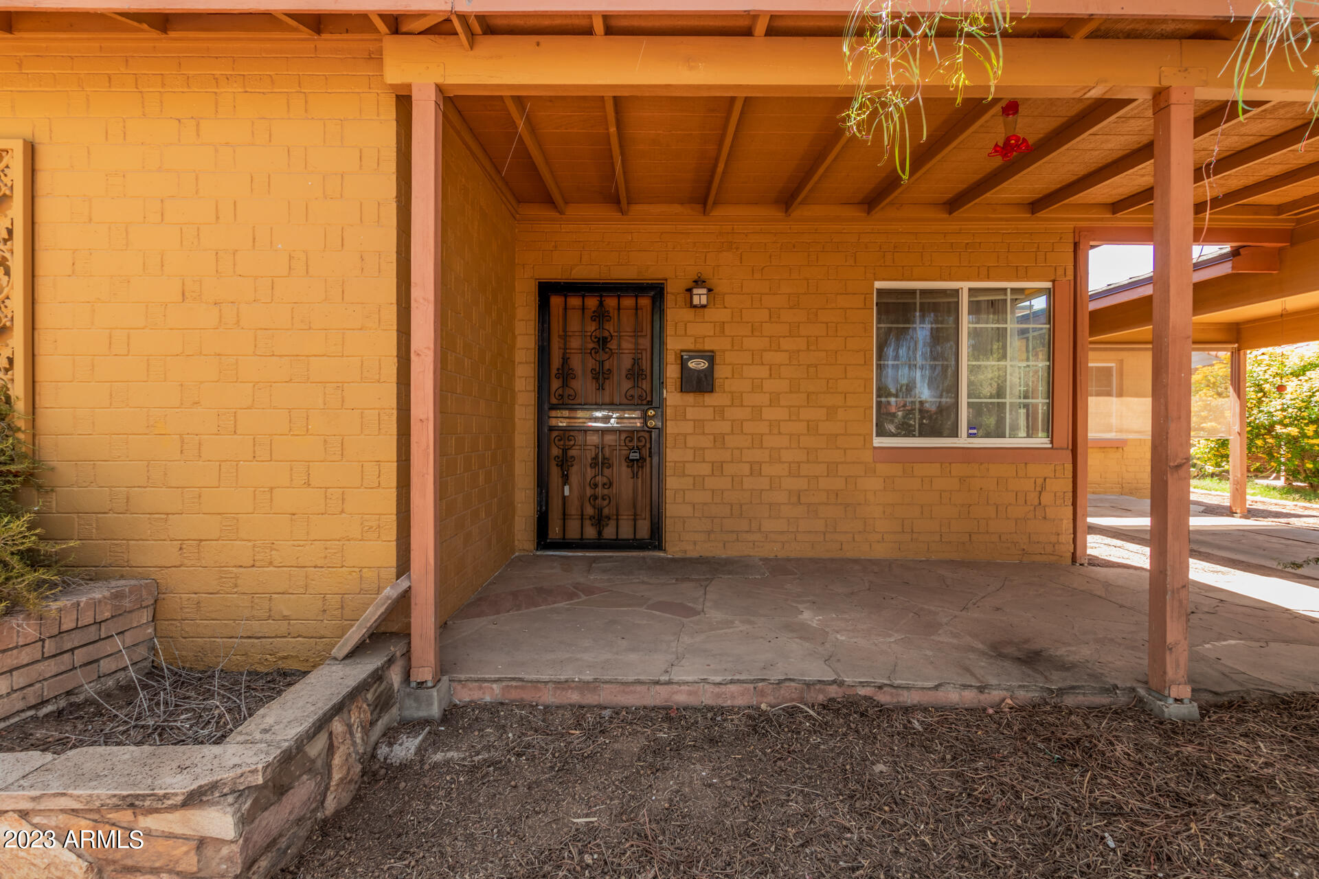 1822 N 18TH Place