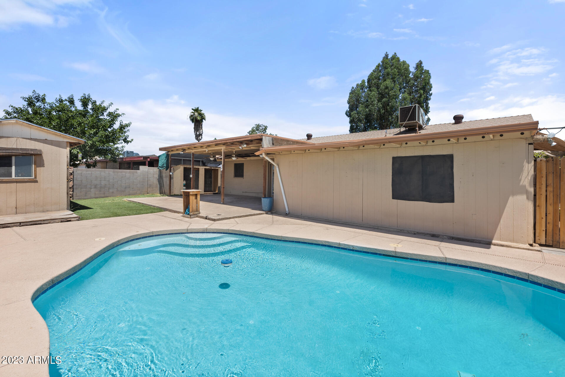 5337 W CORONADO Road