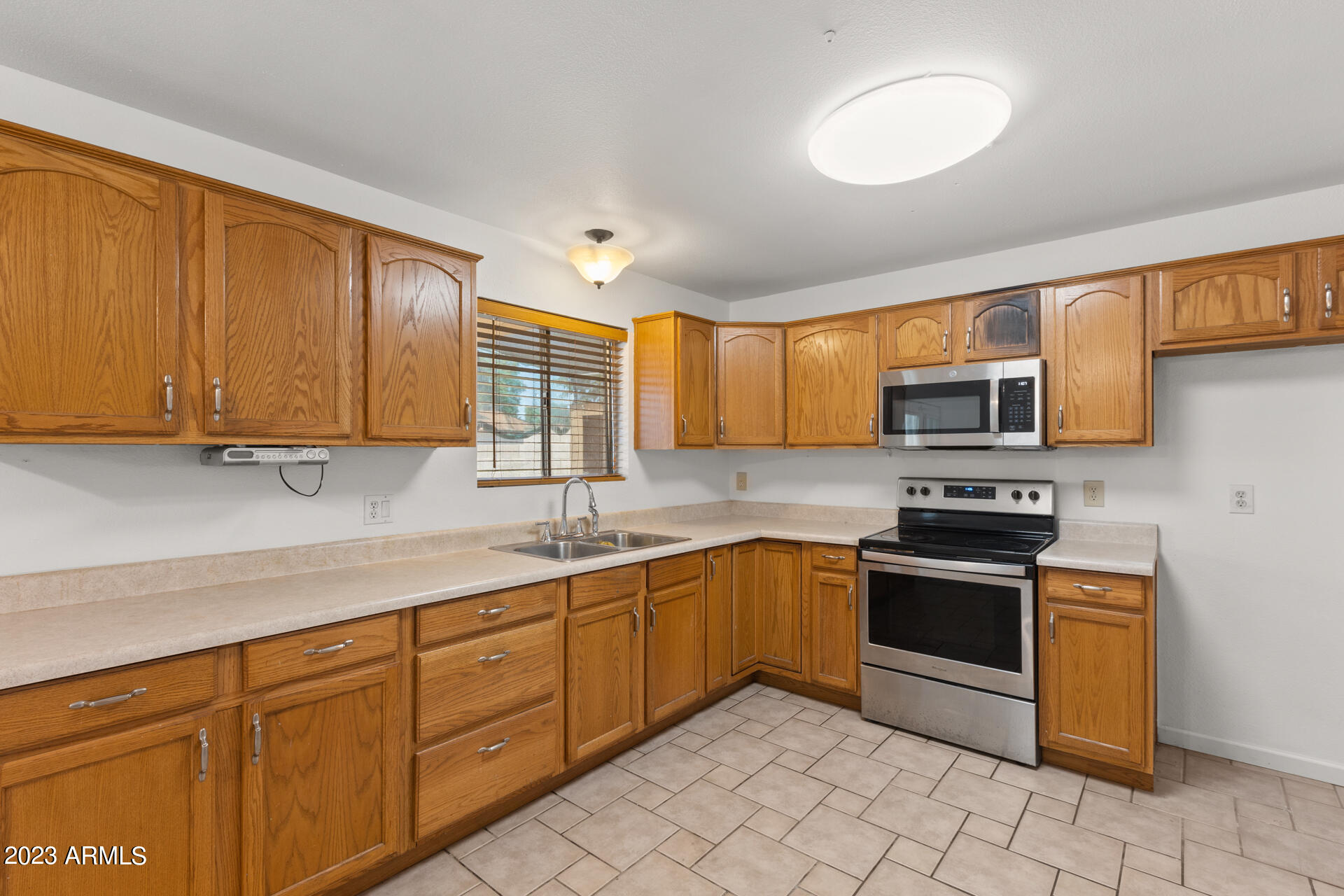 5337 W CORONADO Road