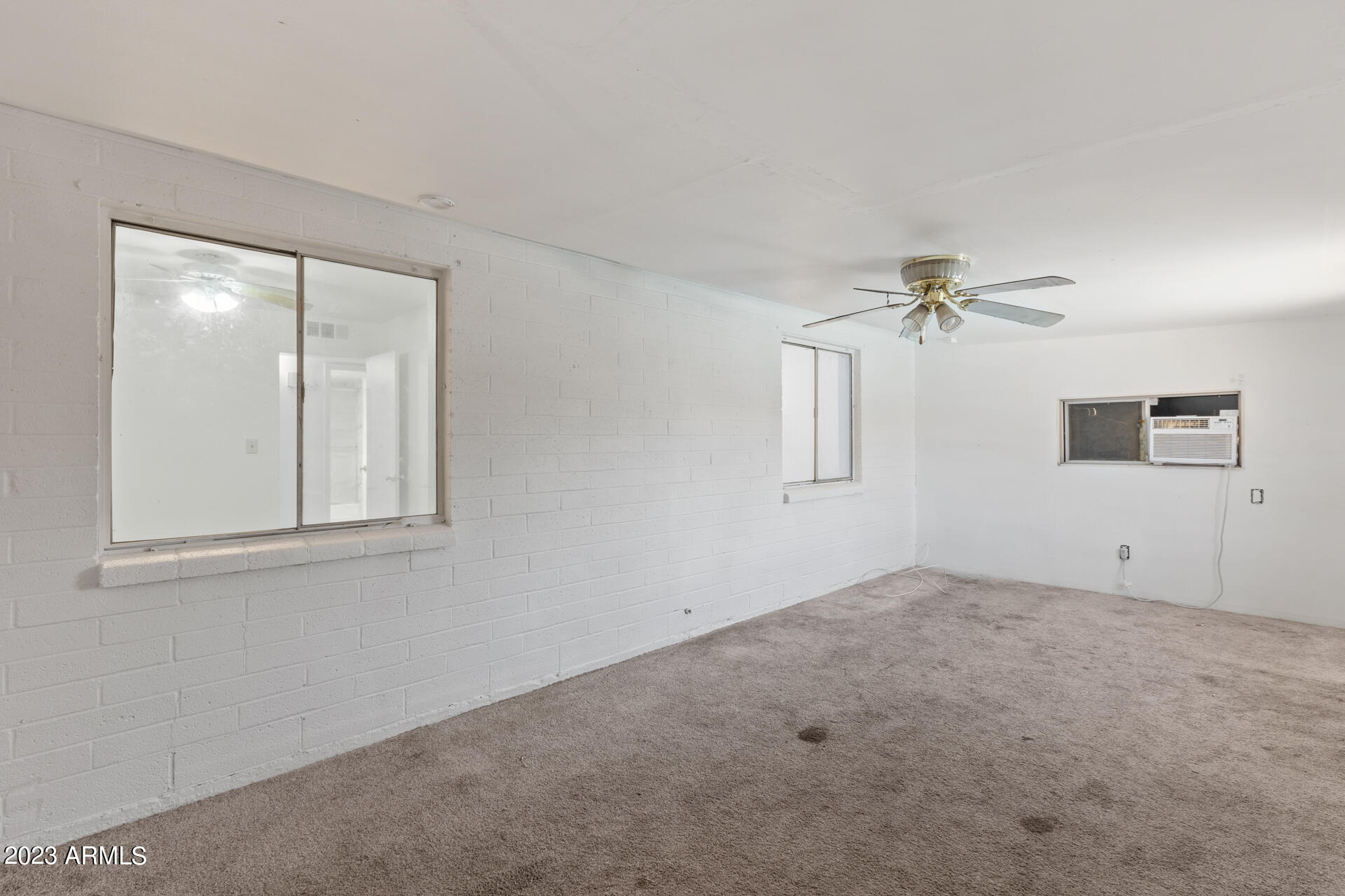 5337 W CORONADO Road