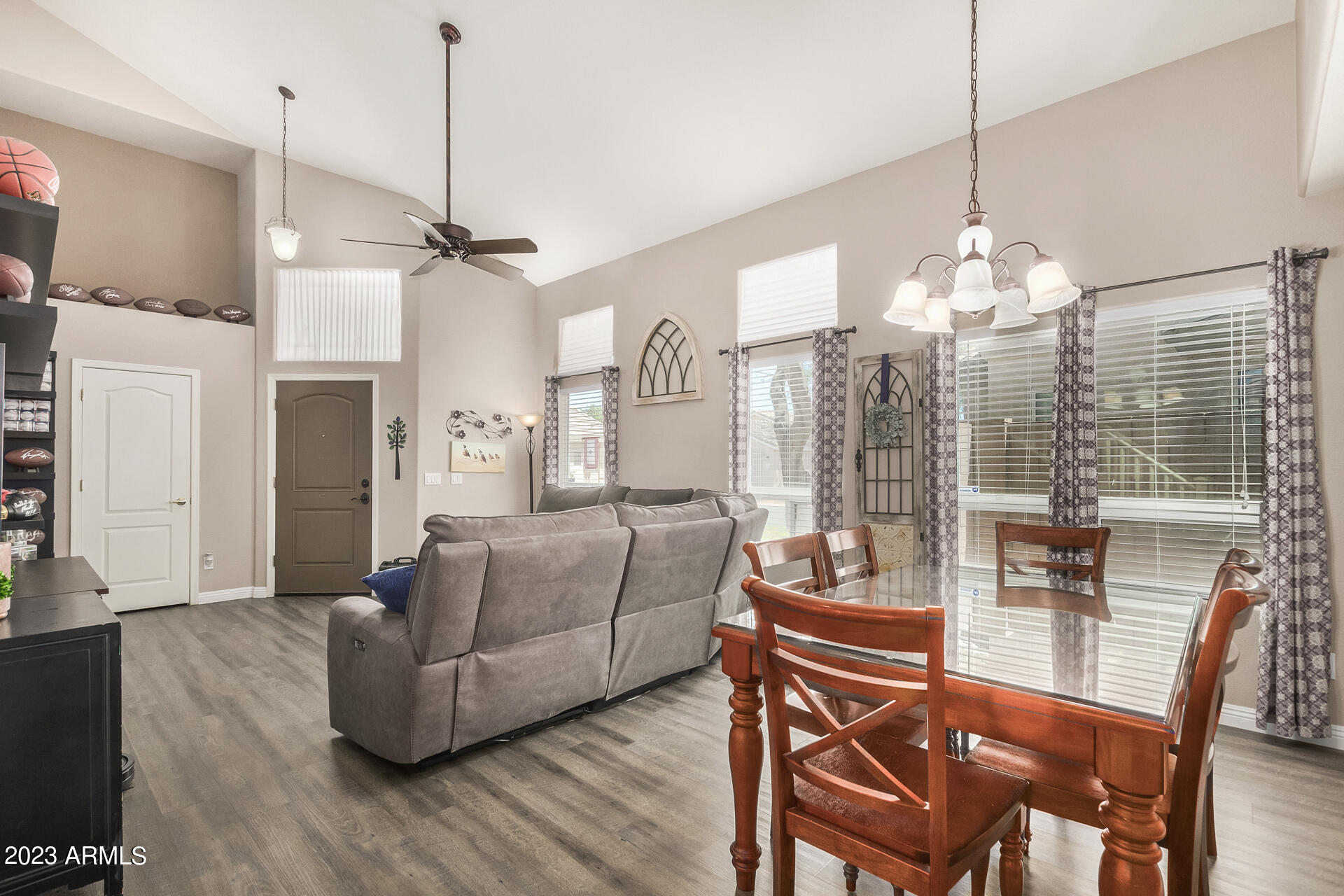 16036 N 11TH Avenue Unit: 1025