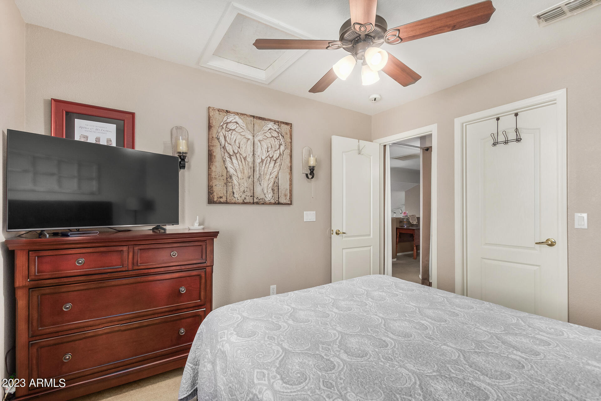 16036 N 11TH Avenue Unit: 1025