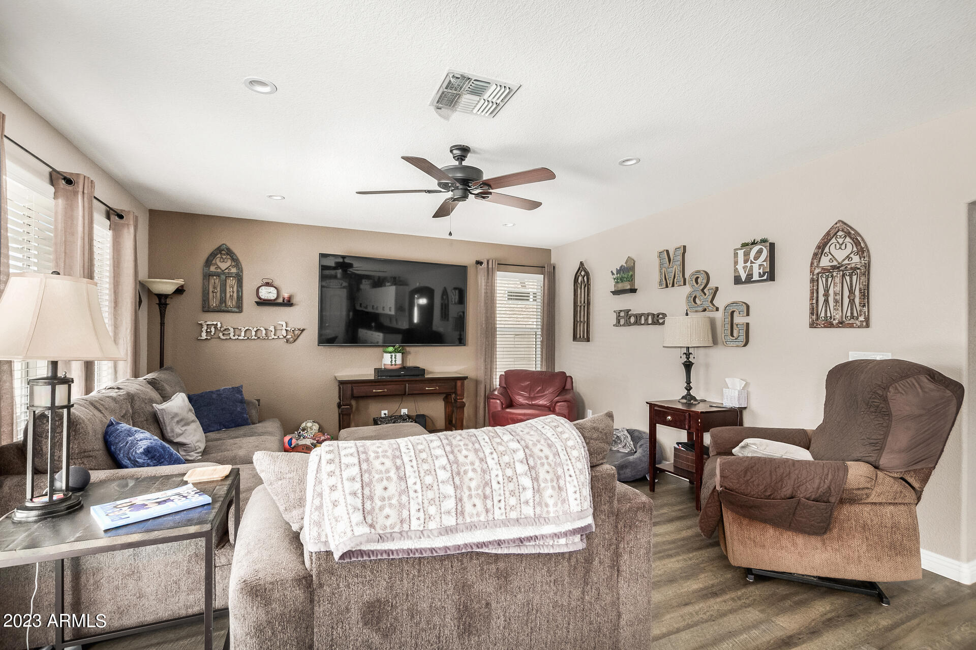 16036 N 11TH Avenue Unit: 1025