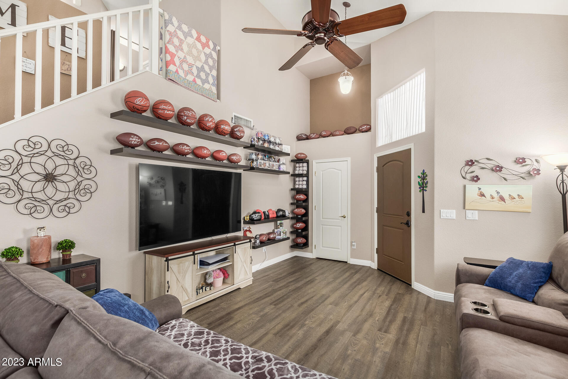 16036 N 11TH Avenue Unit: 1025