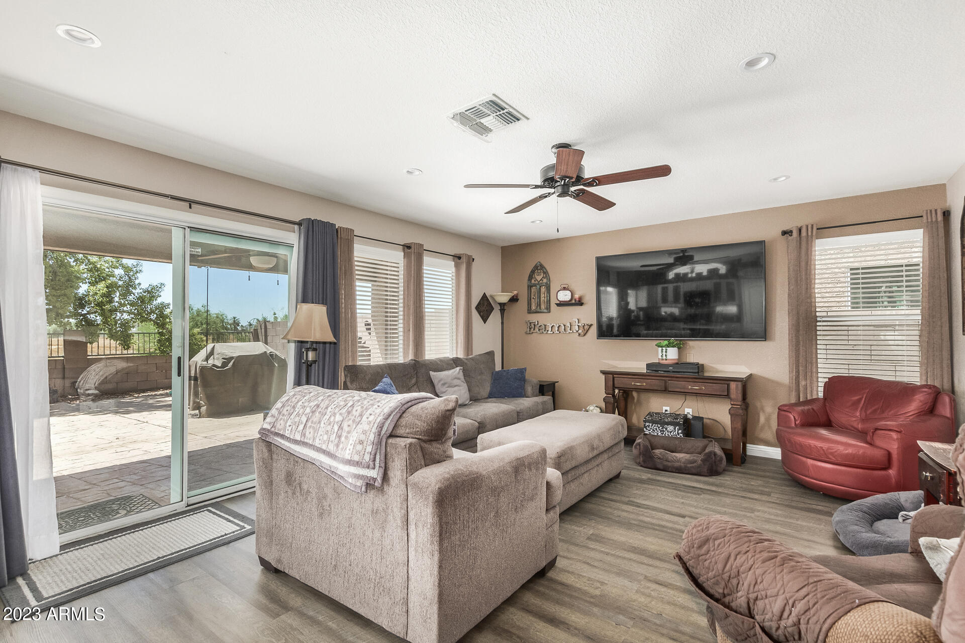 16036 N 11TH Avenue Unit: 1025