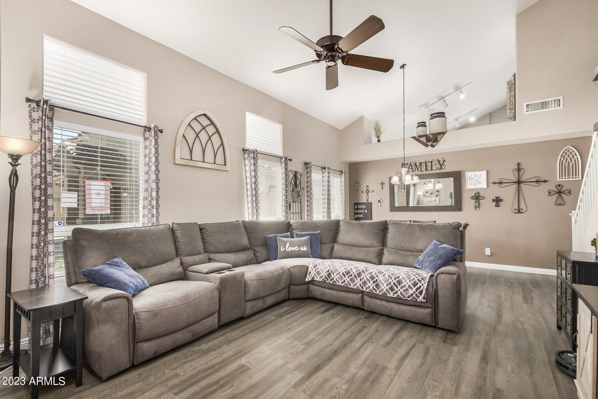 16036 N 11TH Avenue Unit: 1025