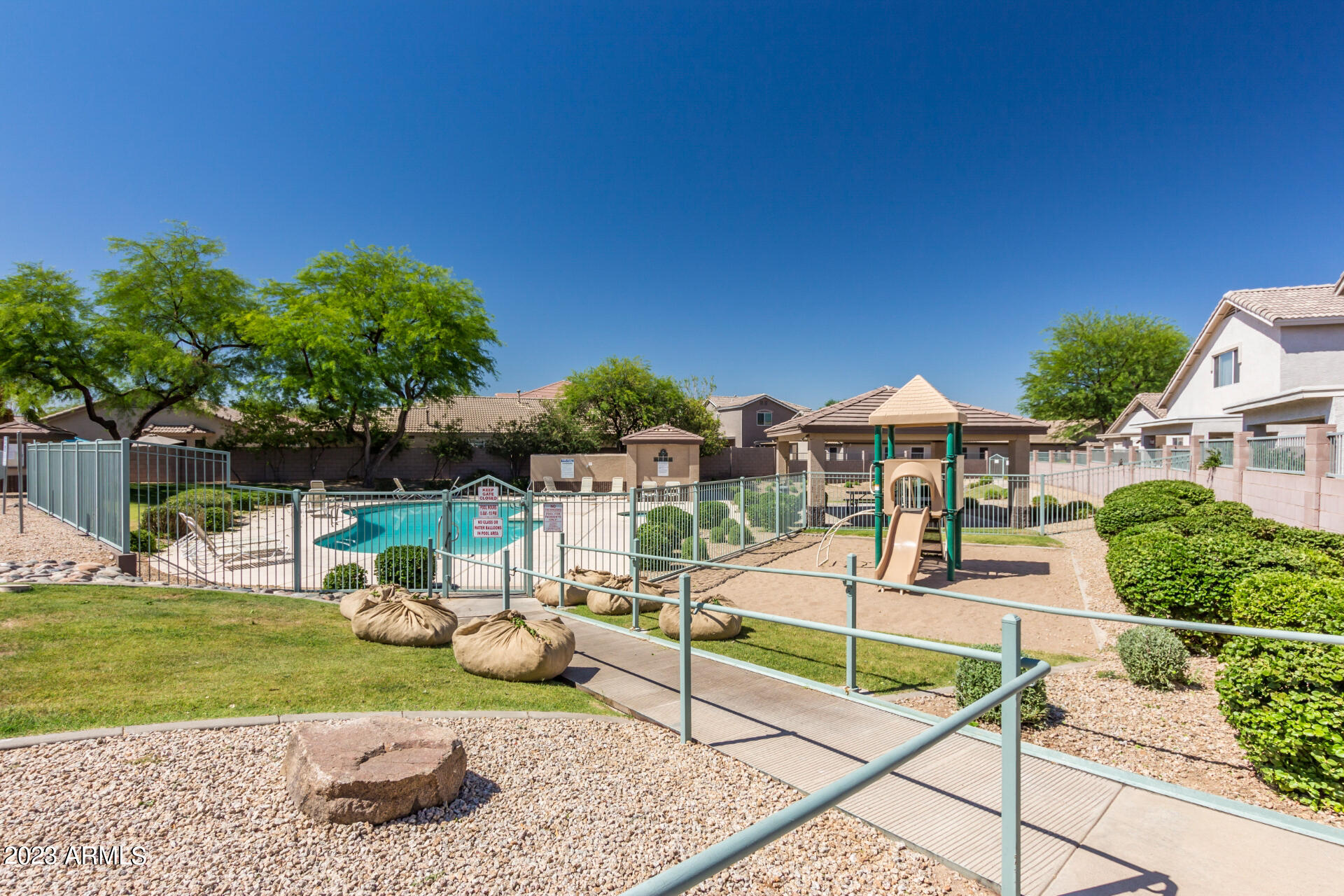 16036 N 11TH Avenue Unit: 1025