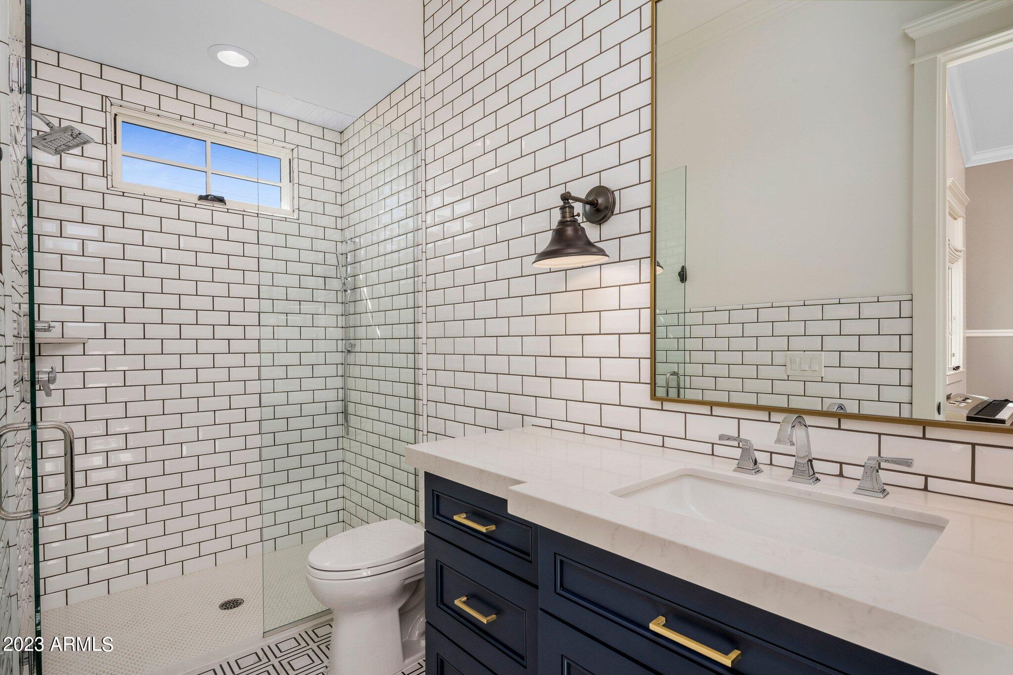 4507 E LAFAYETTE Boulevard