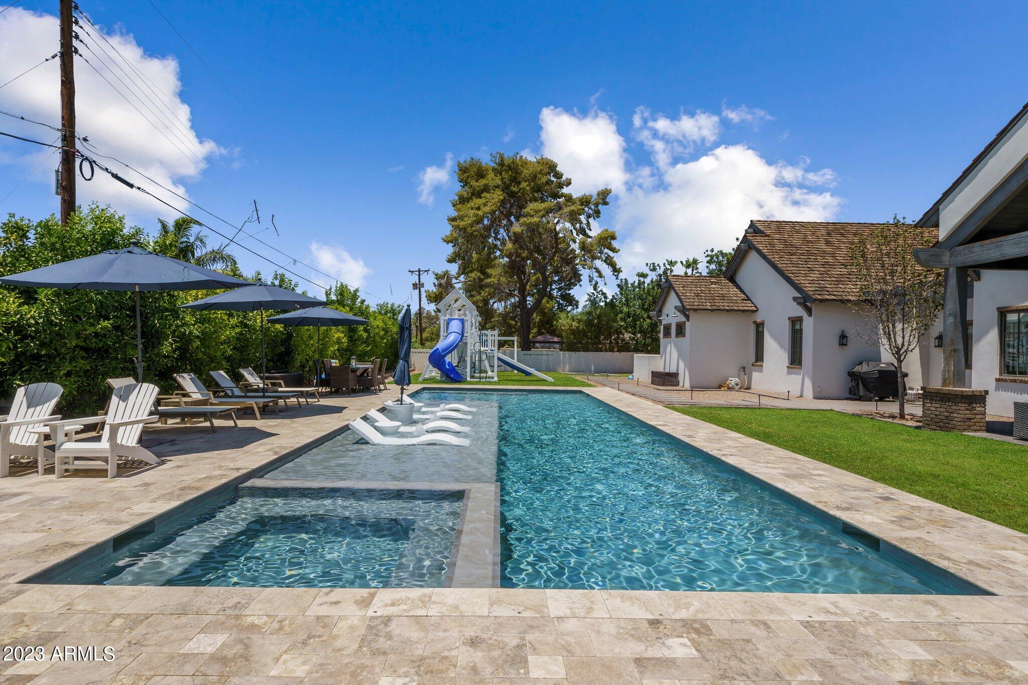 4507 E LAFAYETTE Boulevard