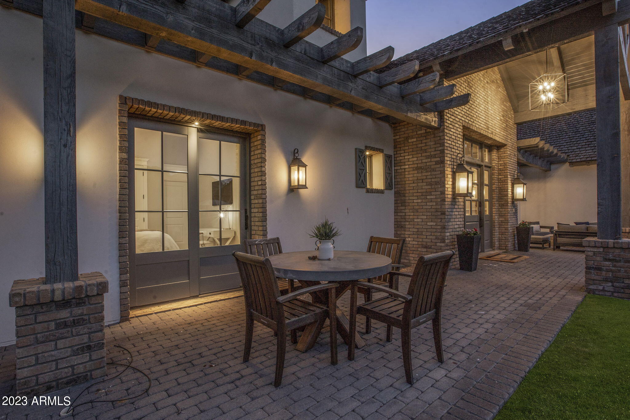 4507 E LAFAYETTE Boulevard