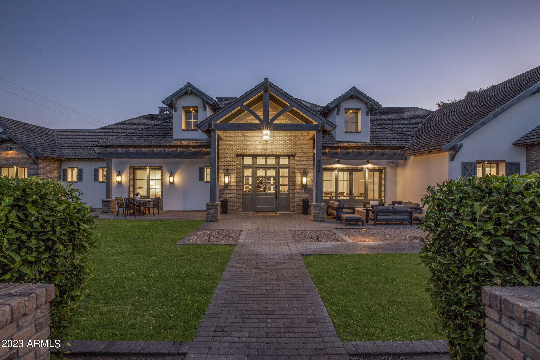 4507 E LAFAYETTE Boulevard