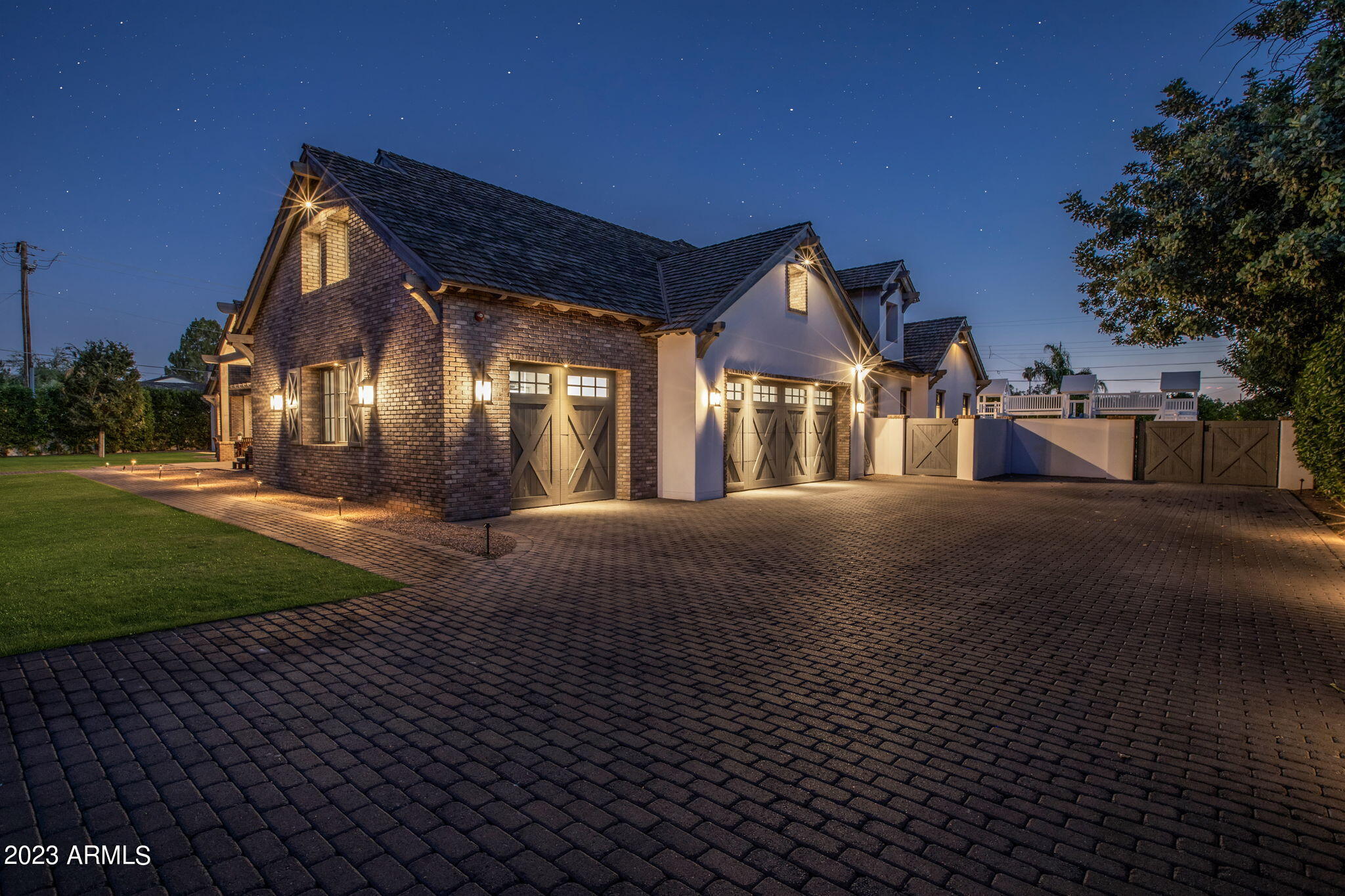 4507 E LAFAYETTE Boulevard