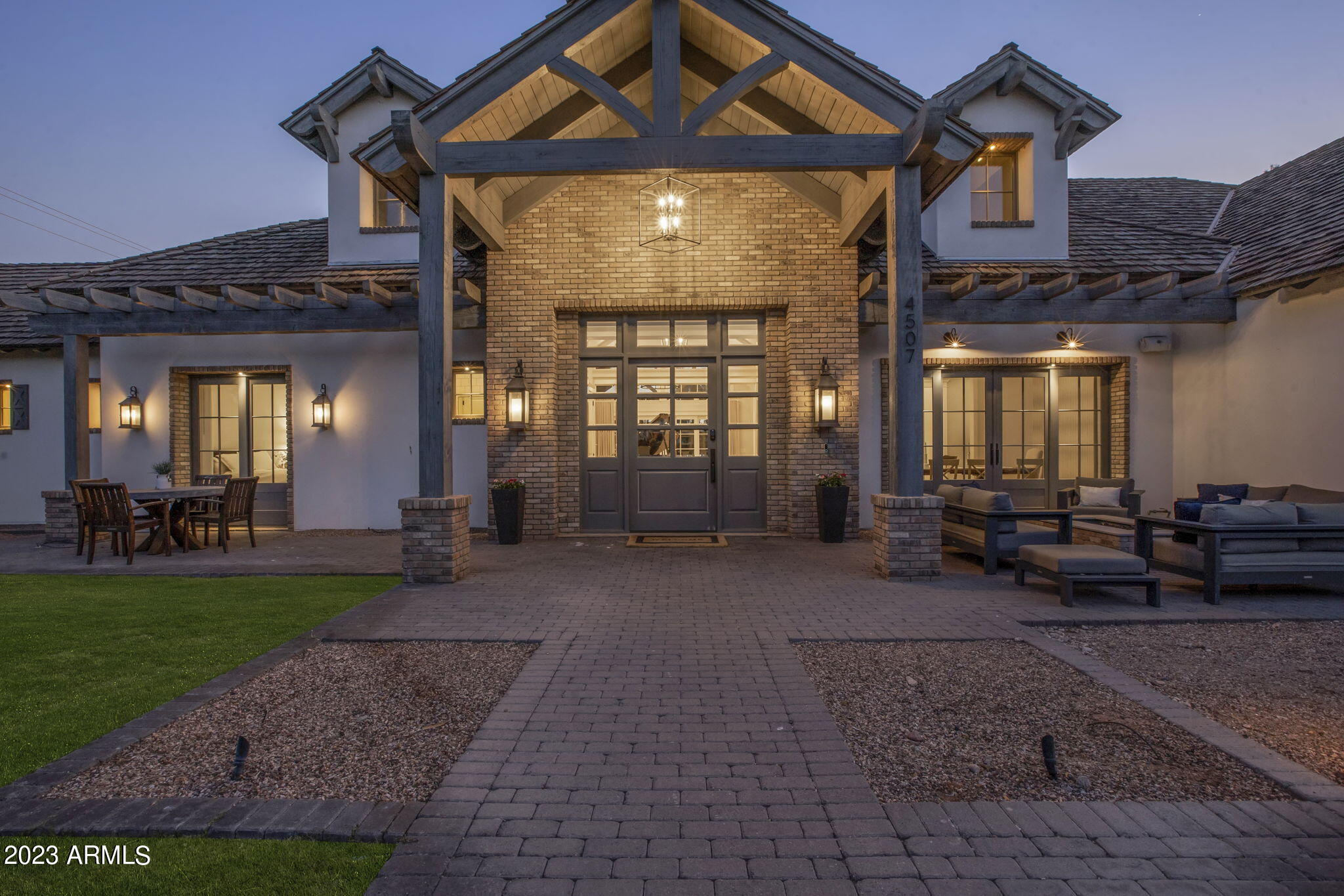 4507 E LAFAYETTE Boulevard