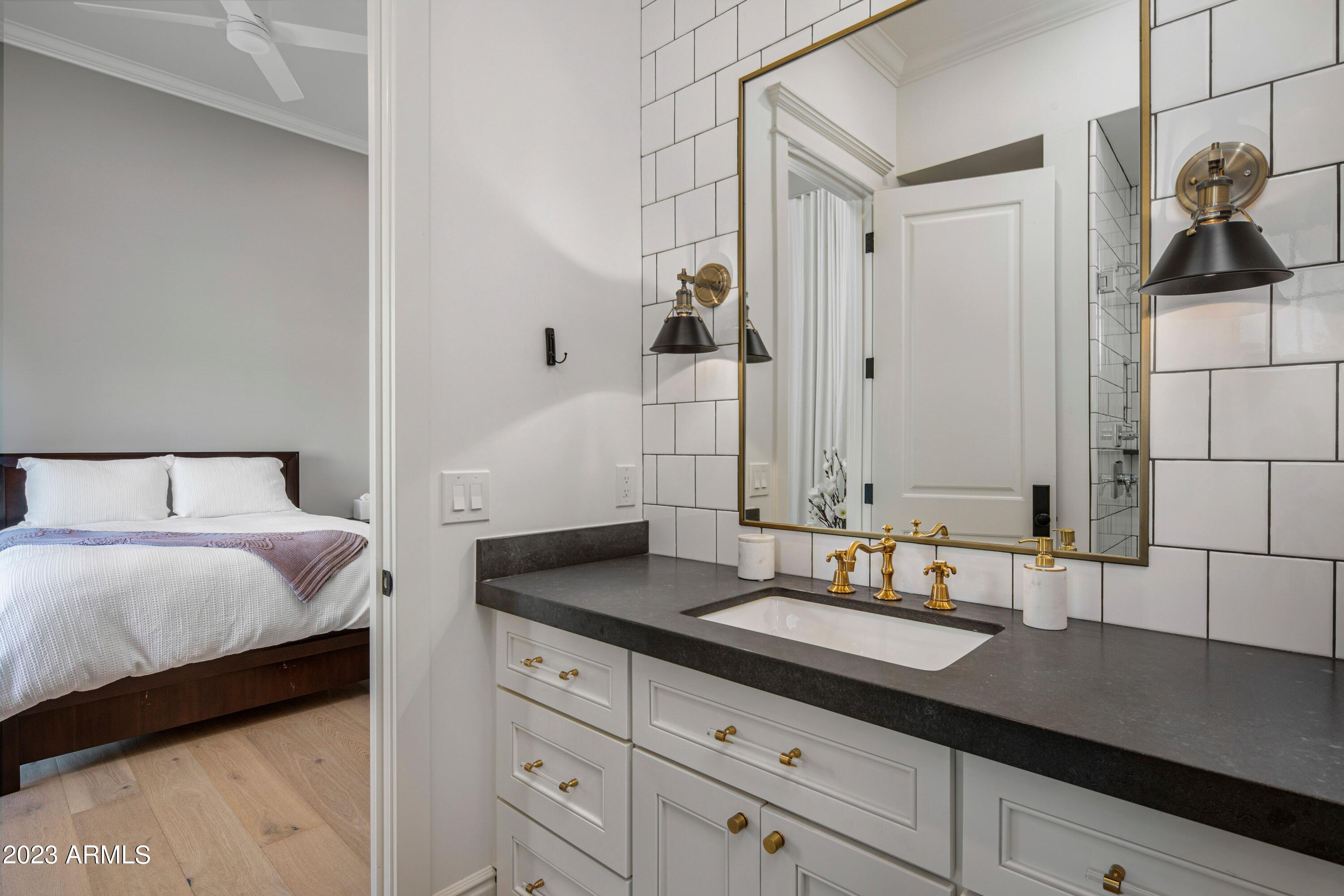 4507 E LAFAYETTE Boulevard