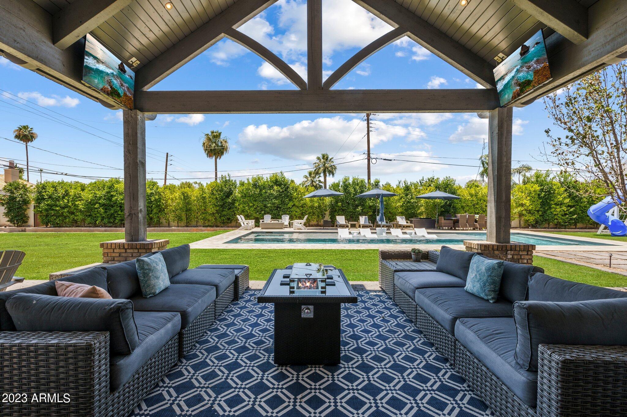 4507 E LAFAYETTE Boulevard