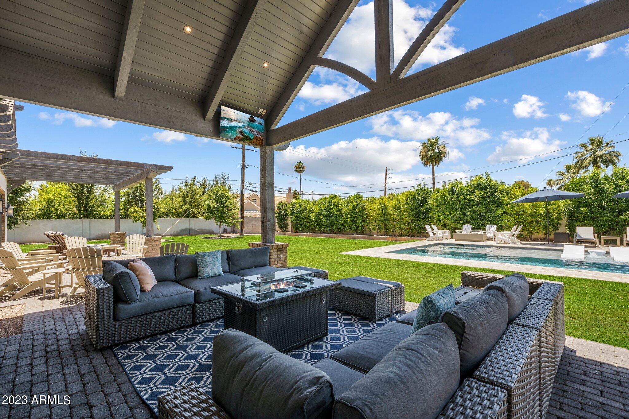 4507 E LAFAYETTE Boulevard