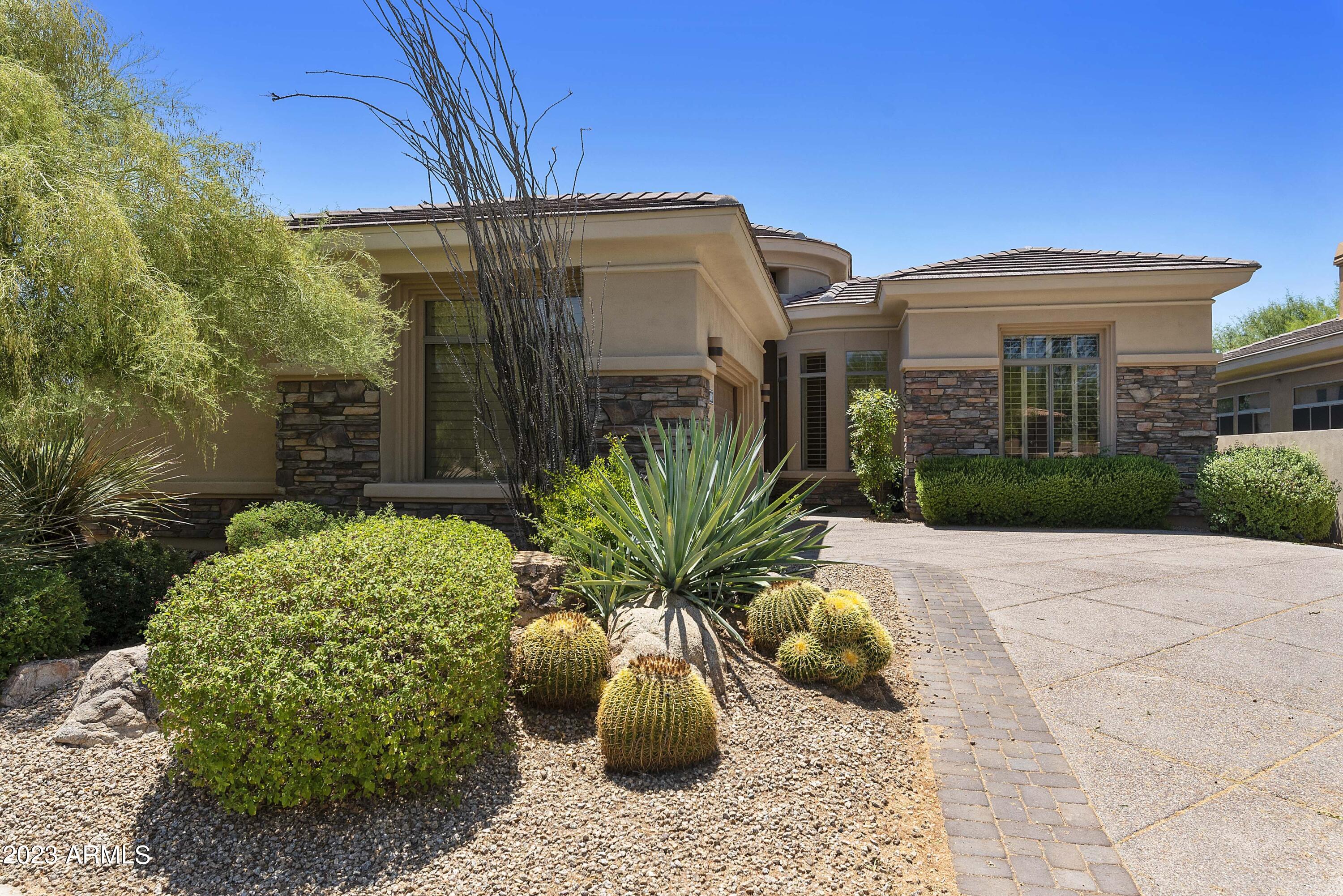 8461 E DIAMOND RIM Drive