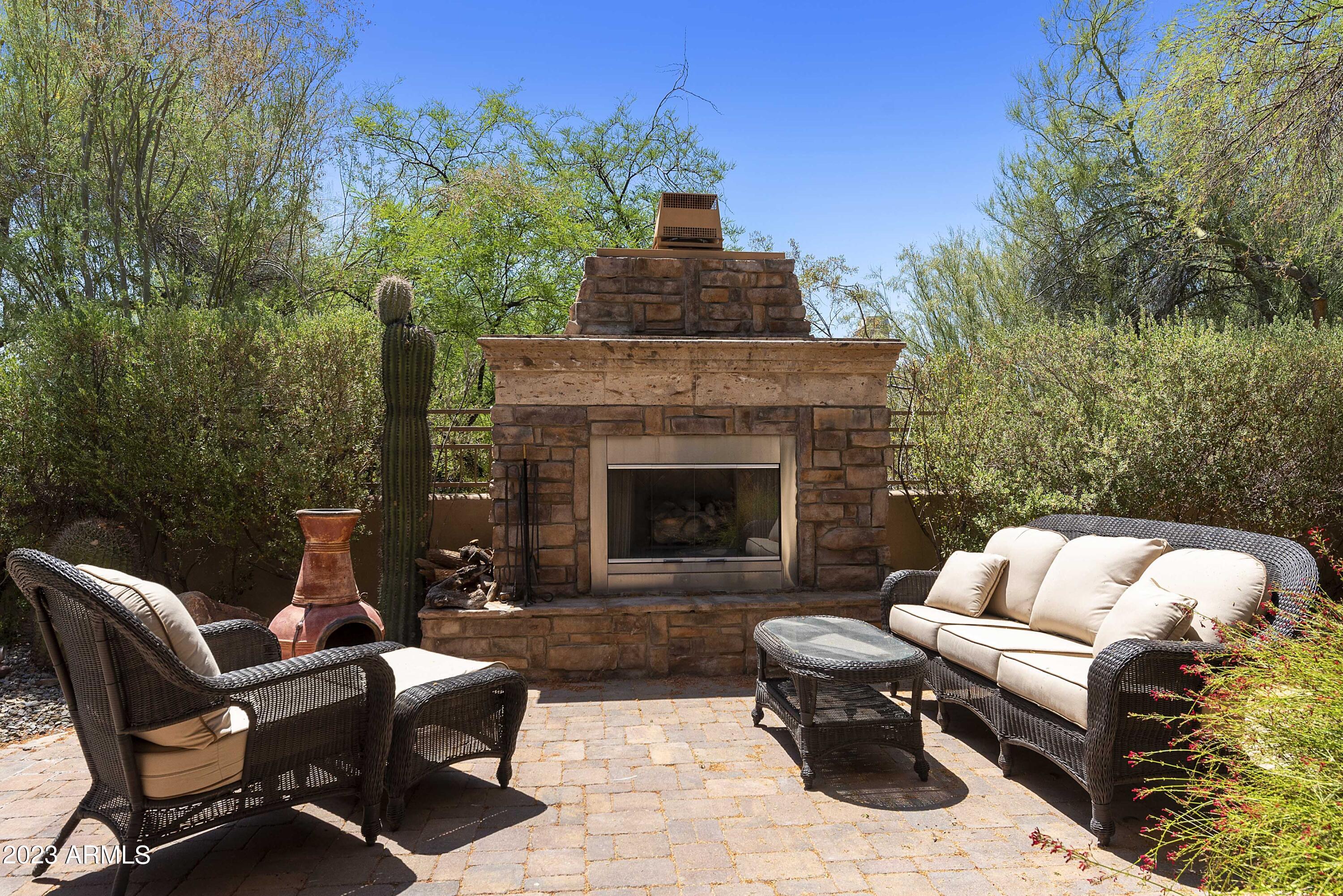 8461 E DIAMOND RIM Drive