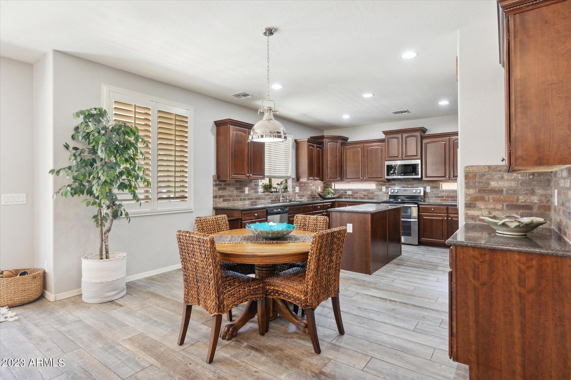 2763 S PENROSE Drive