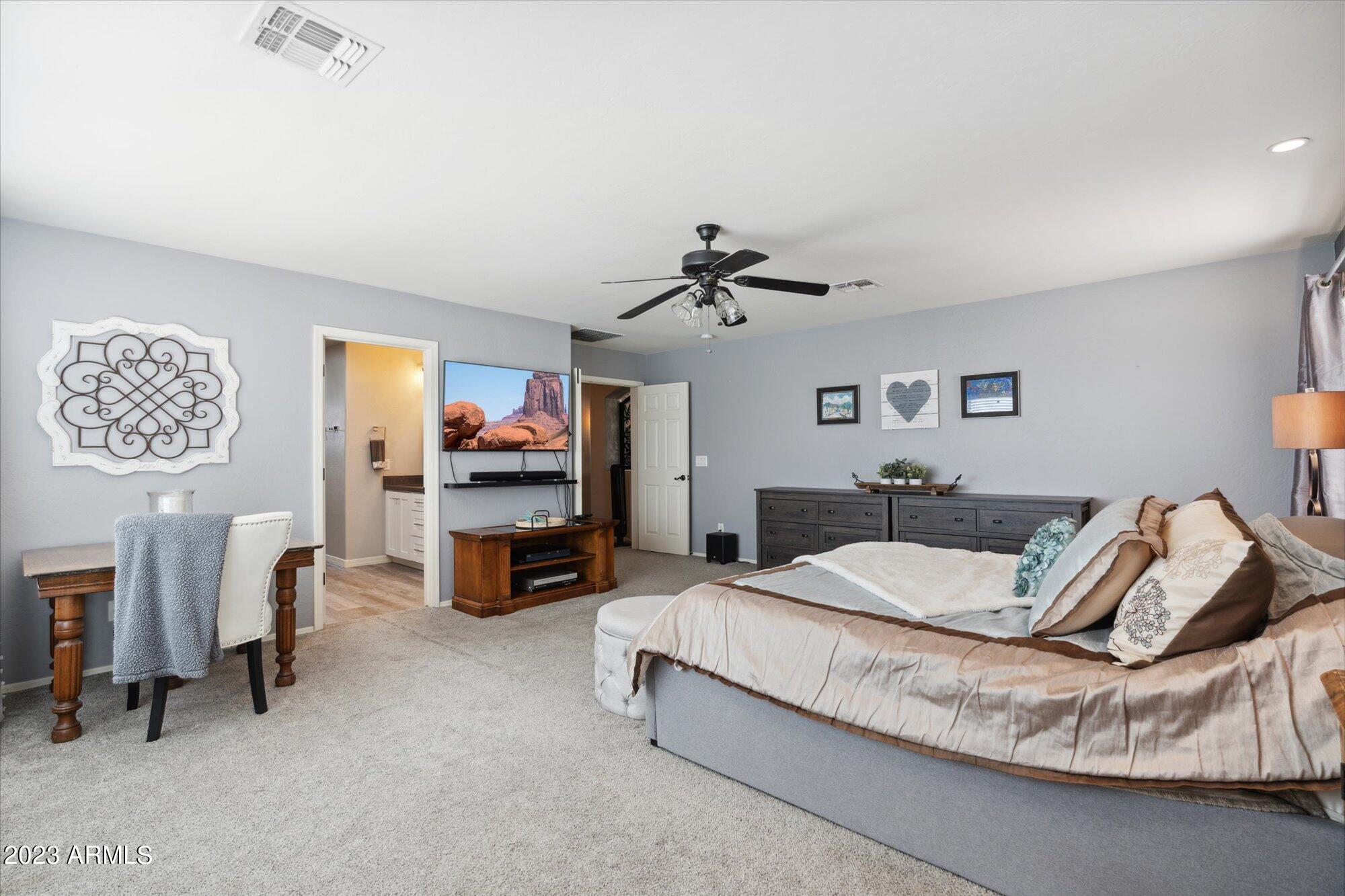 2763 S PENROSE Drive