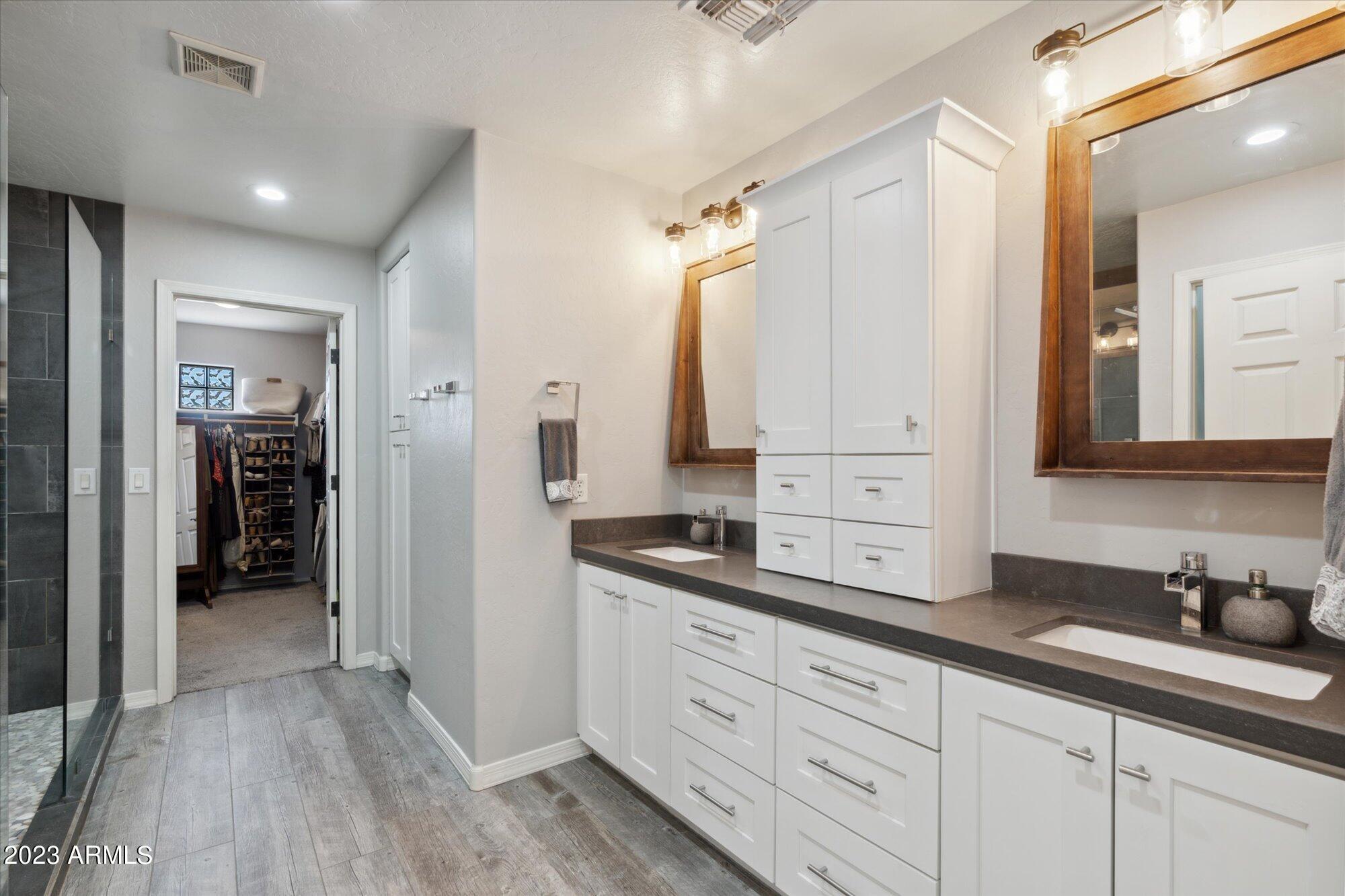 2763 S PENROSE Drive