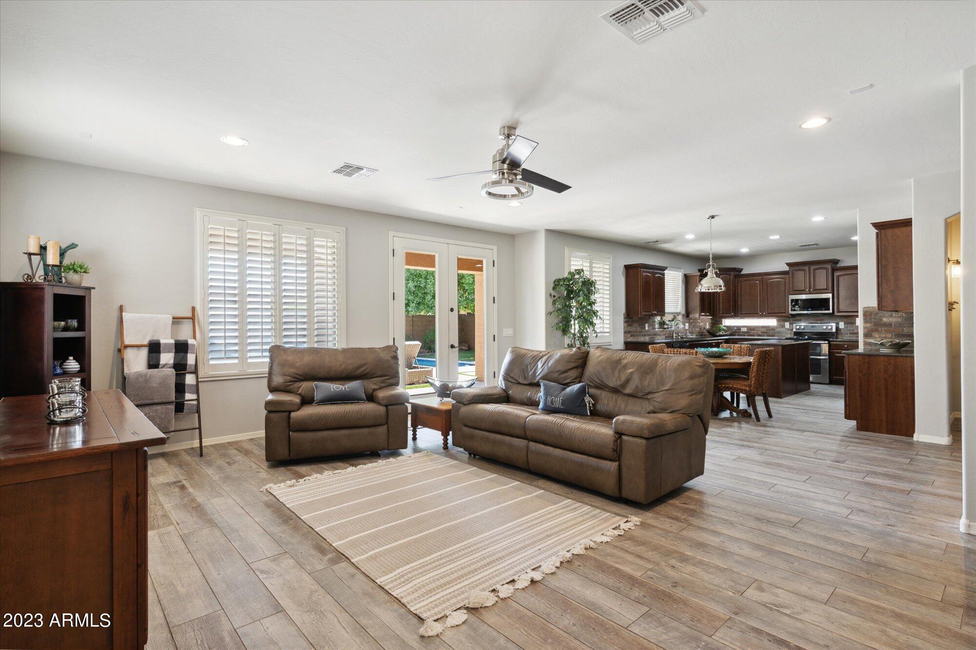 2763 S PENROSE Drive