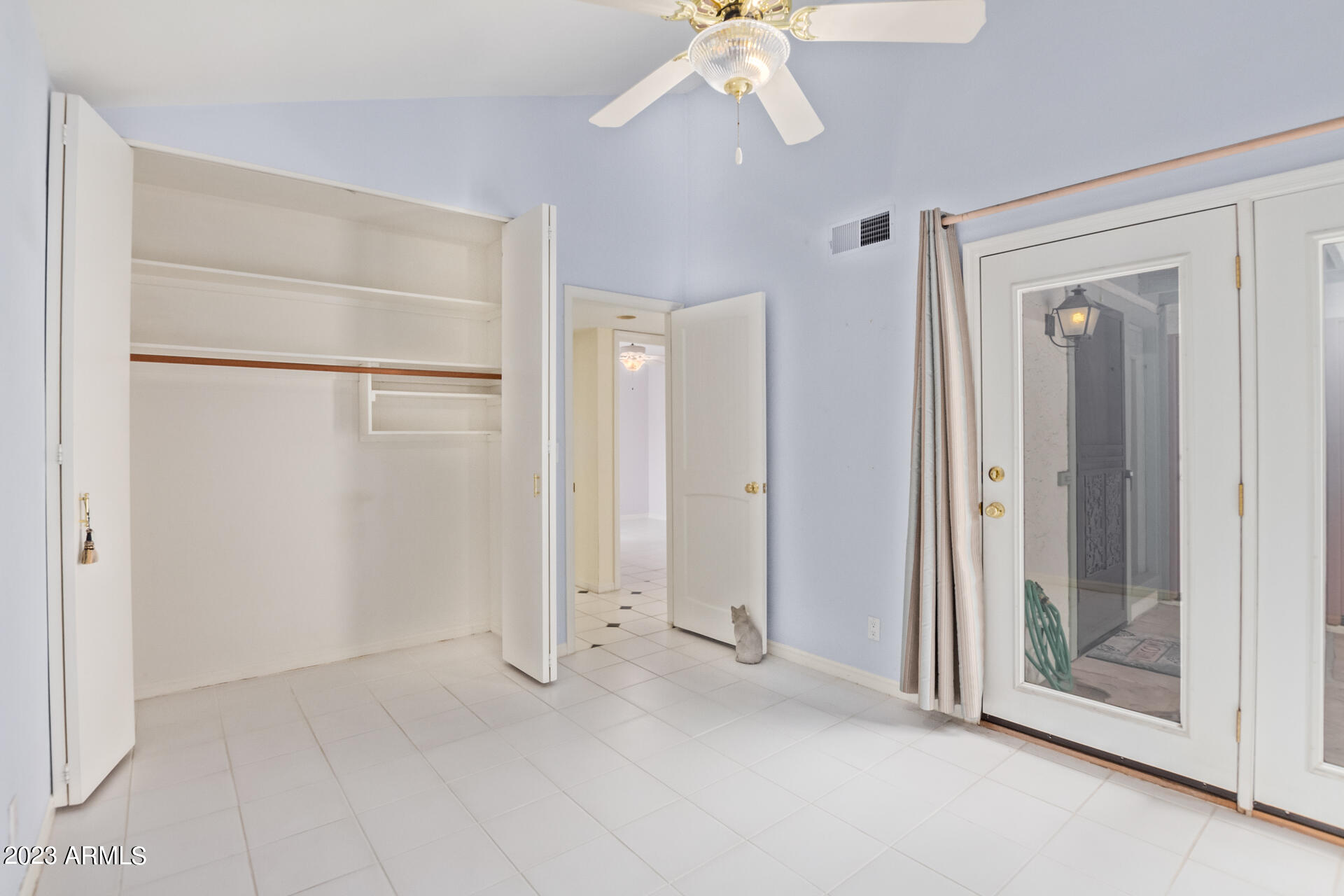8101 N CENTRAL Avenue Unit: 3
