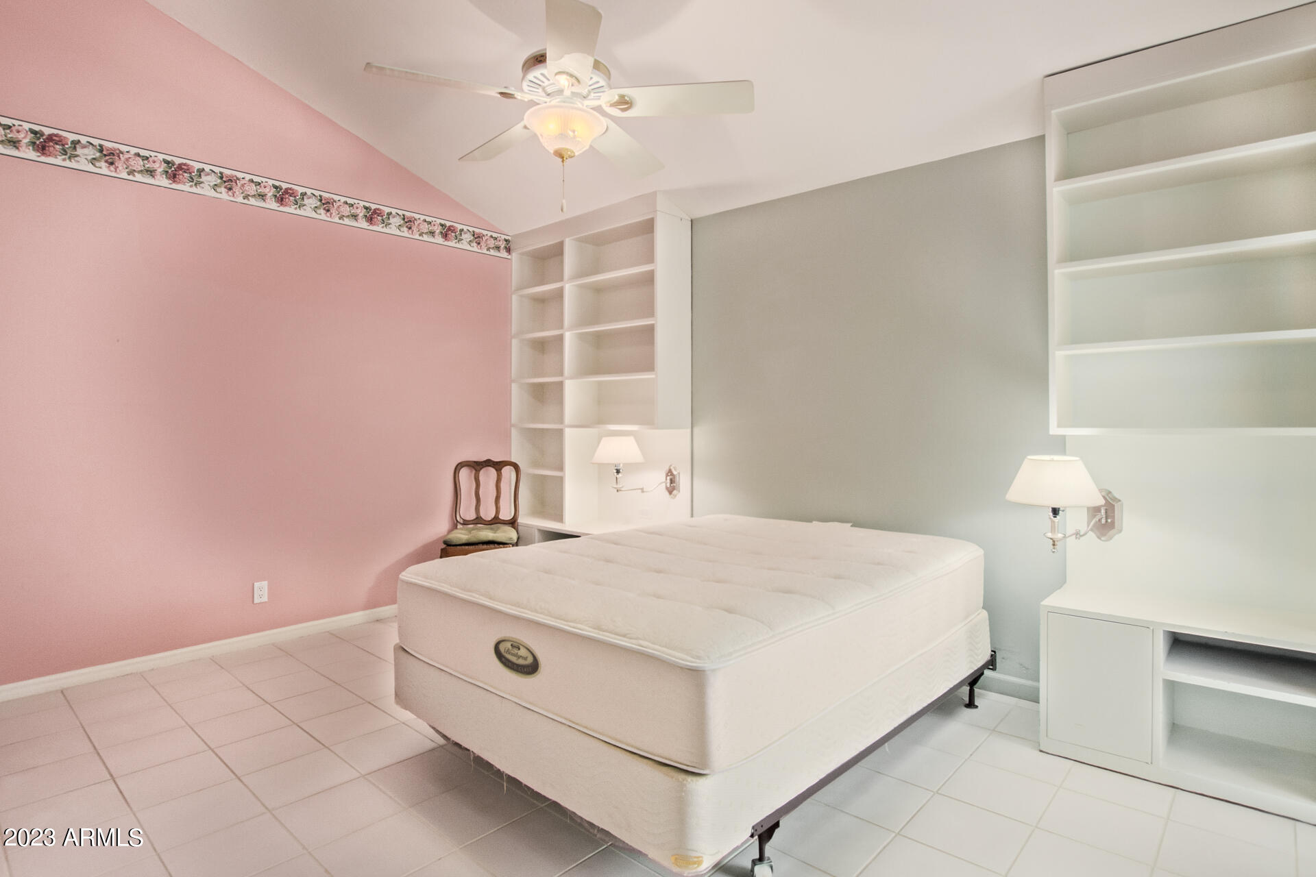 8101 N CENTRAL Avenue Unit: 3