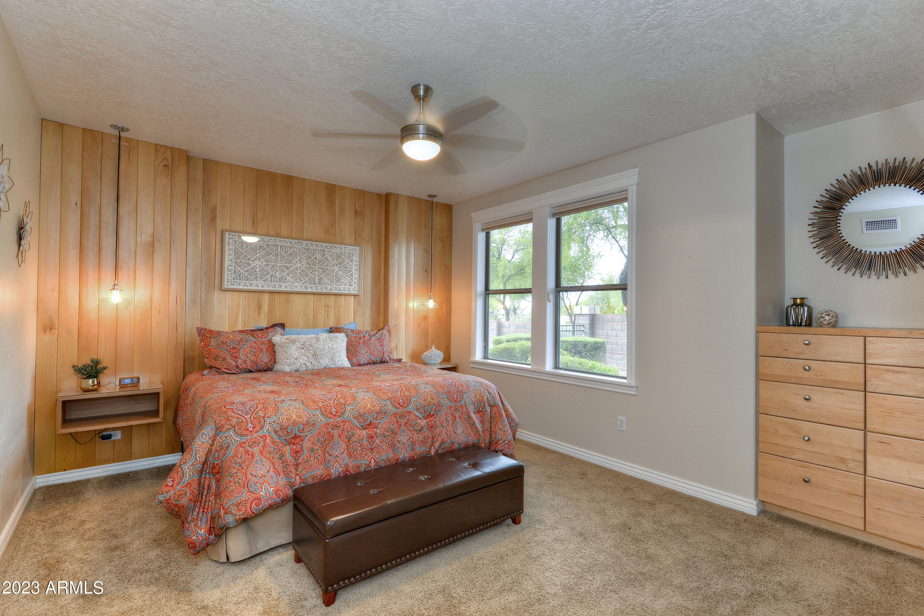 15221 N CLUBGATE Drive Unit: 1013