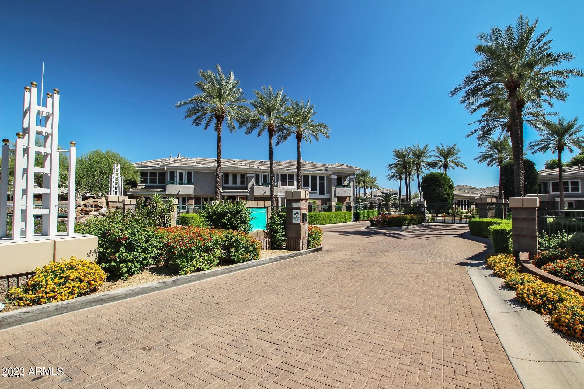 15221 N CLUBGATE Drive Unit: 1013