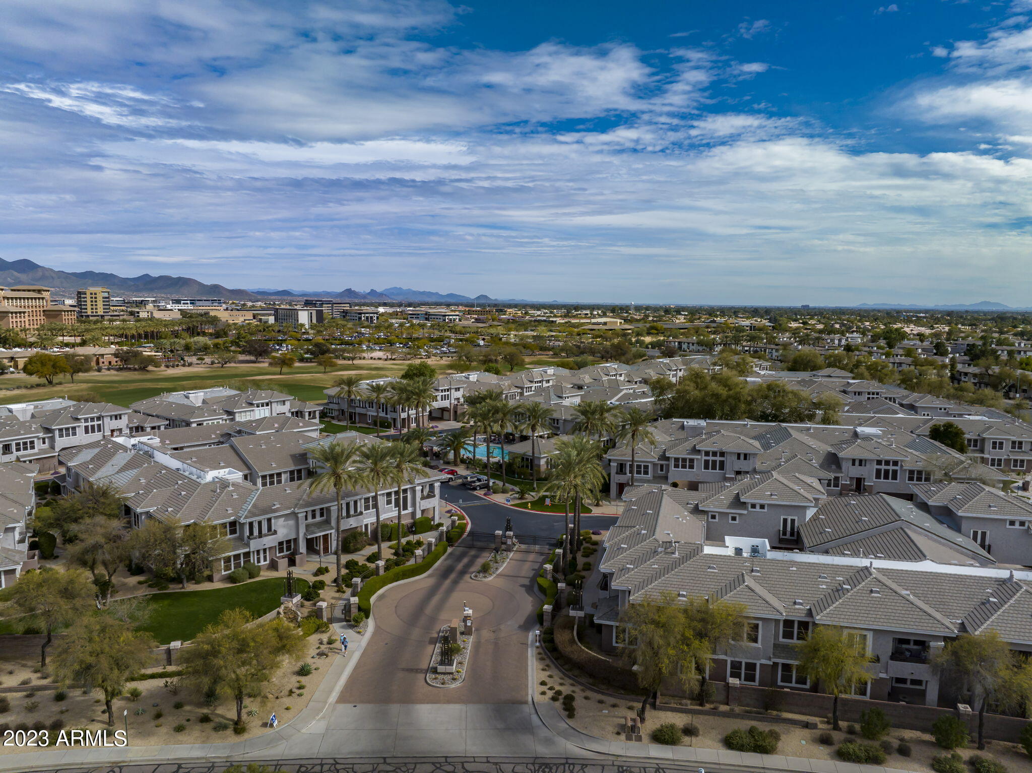 15221 N CLUBGATE Drive Unit: 1013