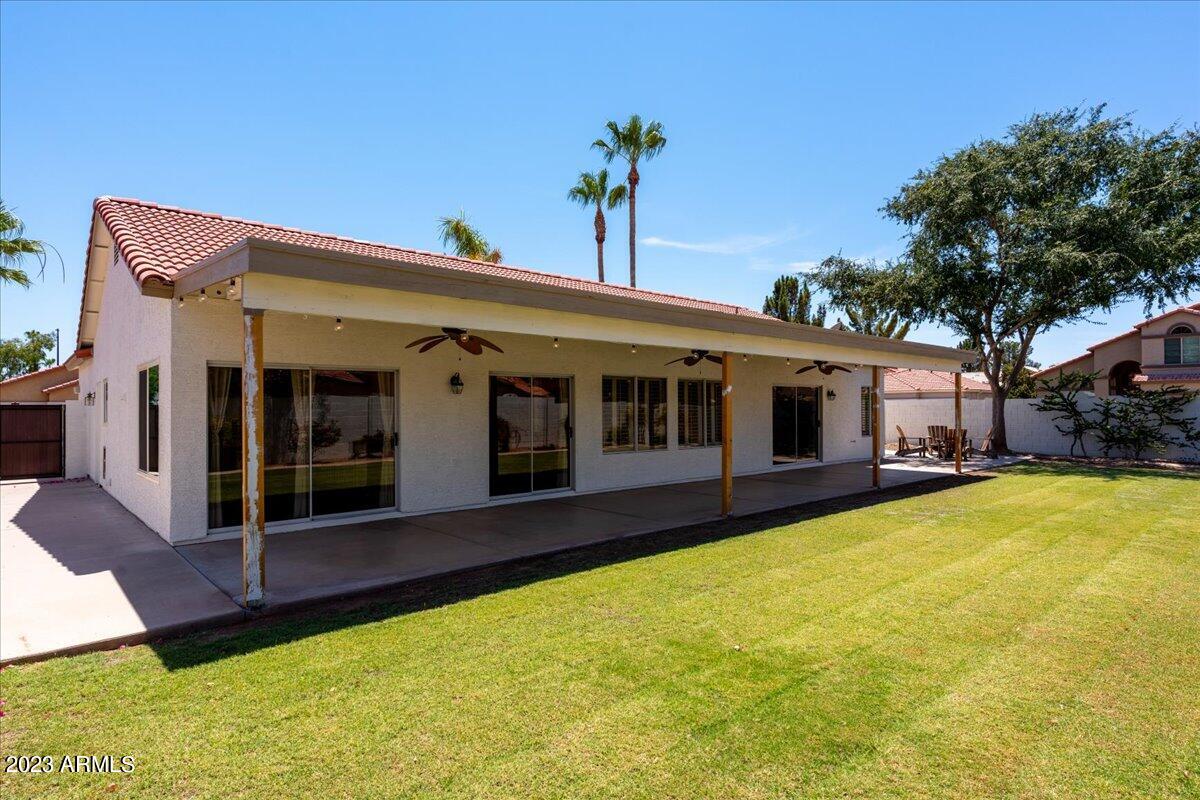 1224 E TRADEWIND Drive