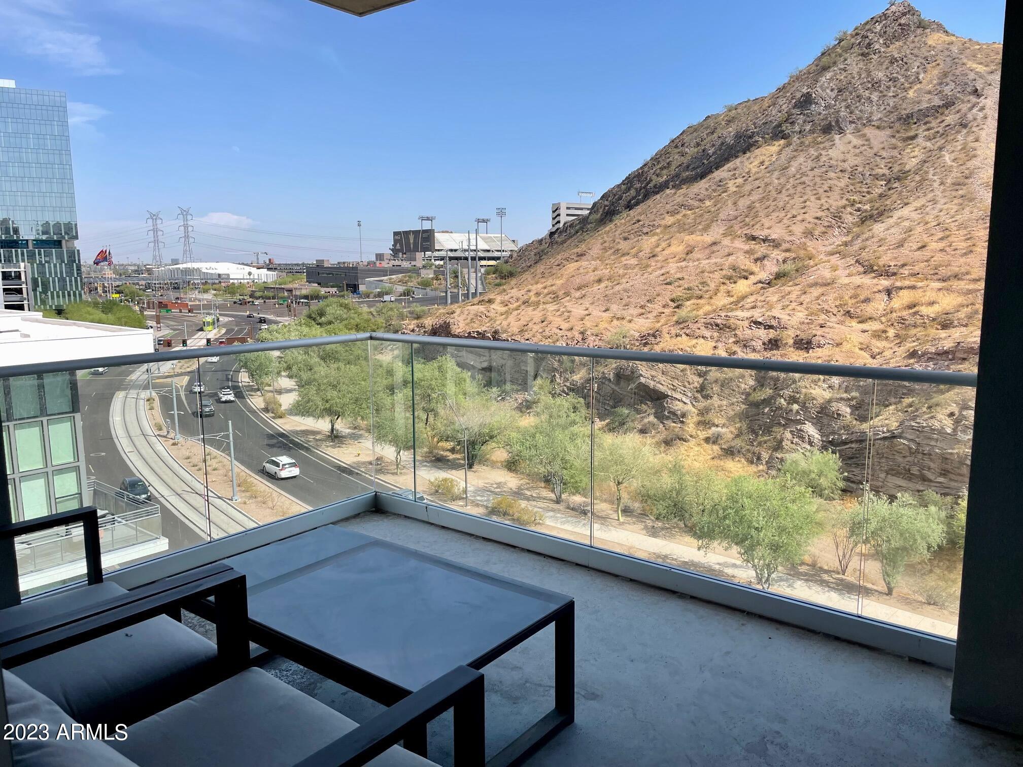 140 E RIO SALADO Parkway Unit: 612