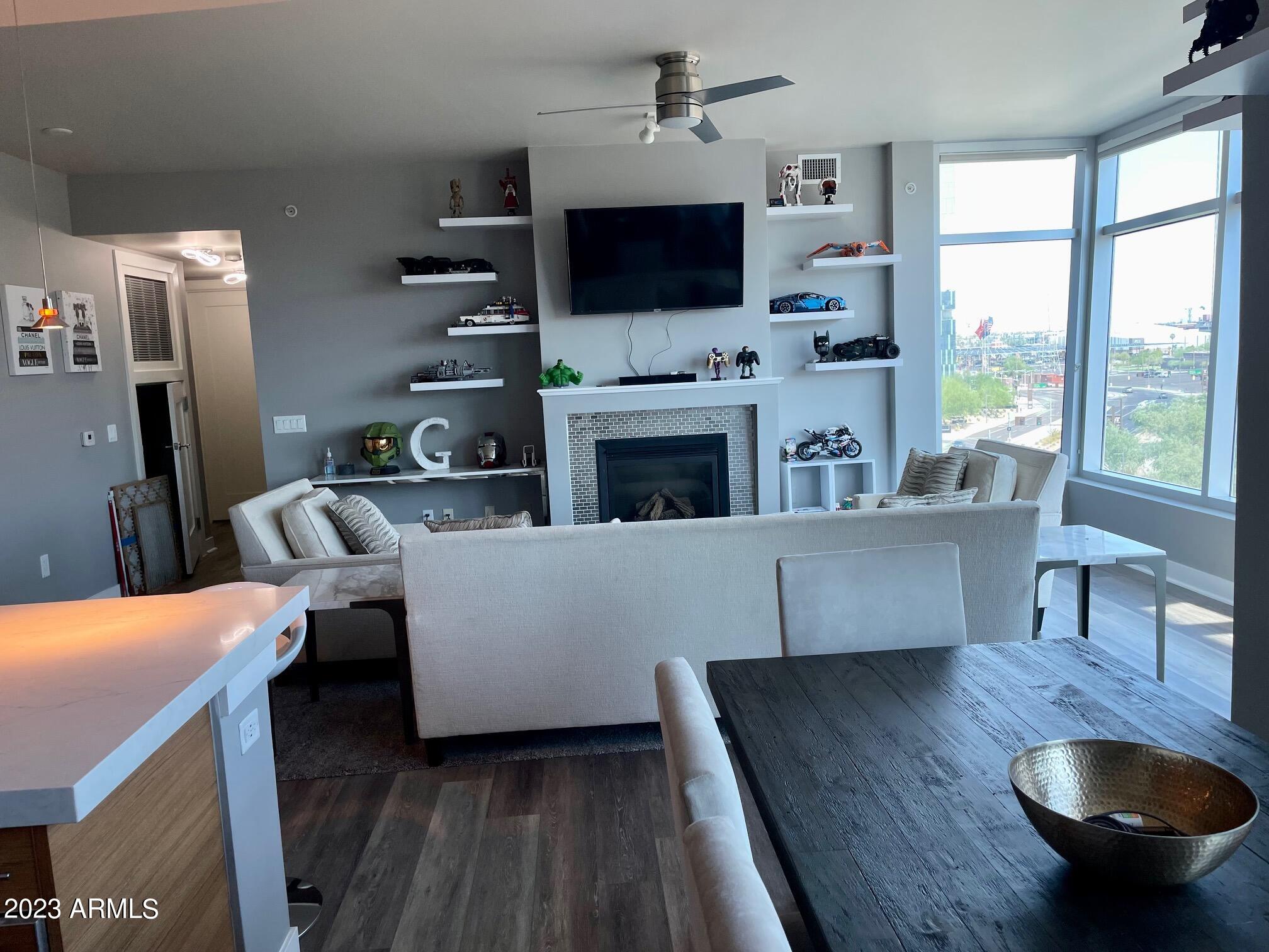 140 E RIO SALADO Parkway Unit: 612