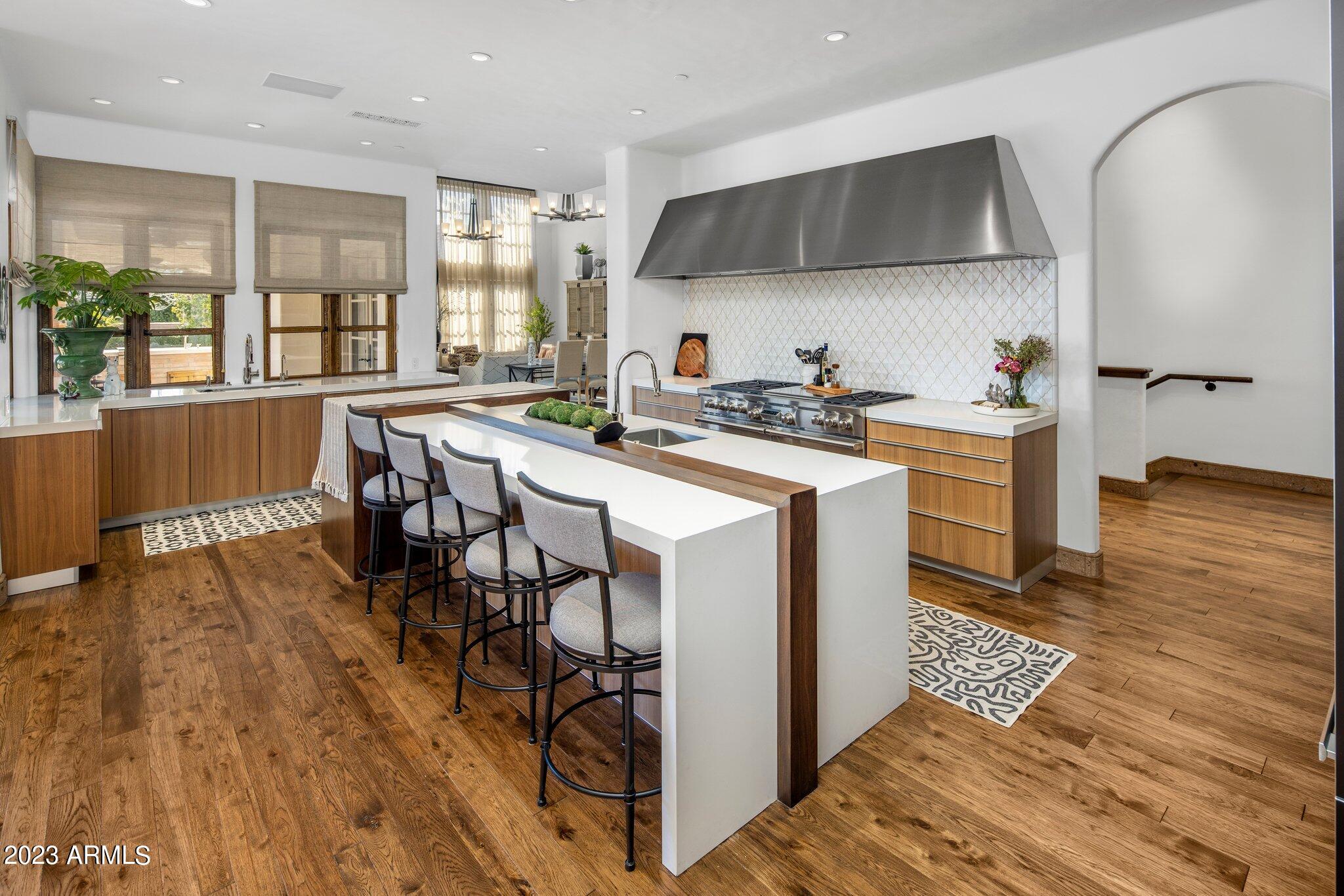 5575 N CASA BLANCA Drive