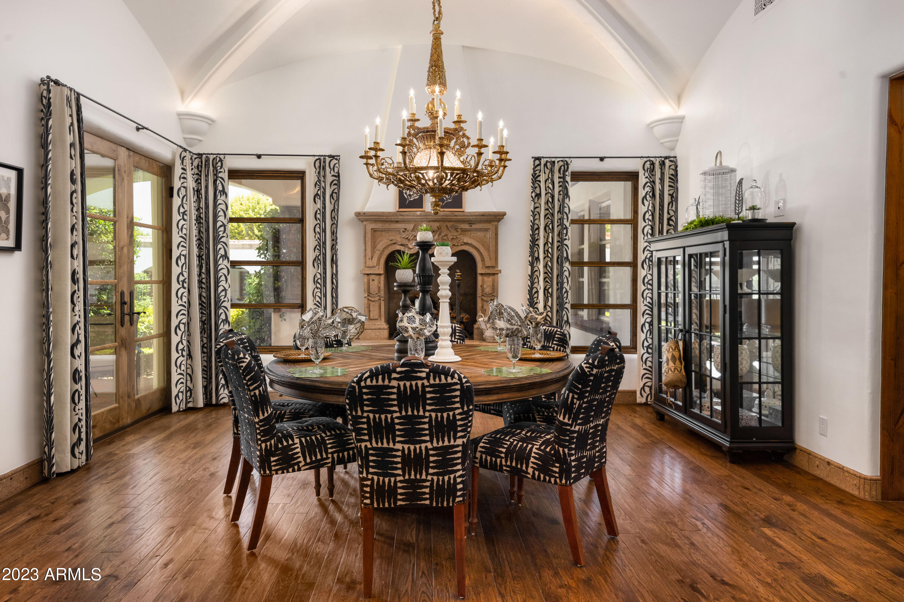 5575 N CASA BLANCA Drive