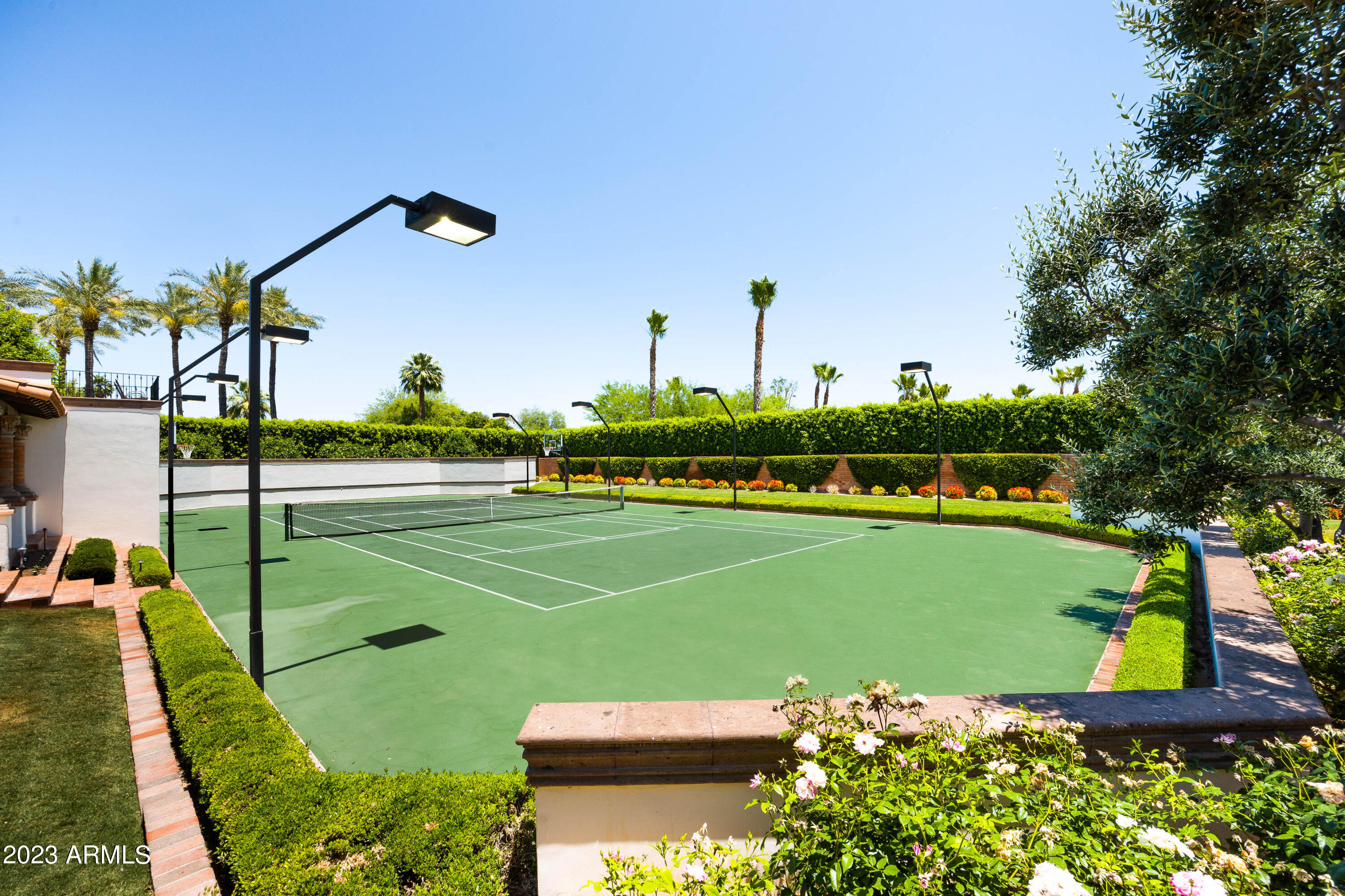 5575 N CASA BLANCA Drive