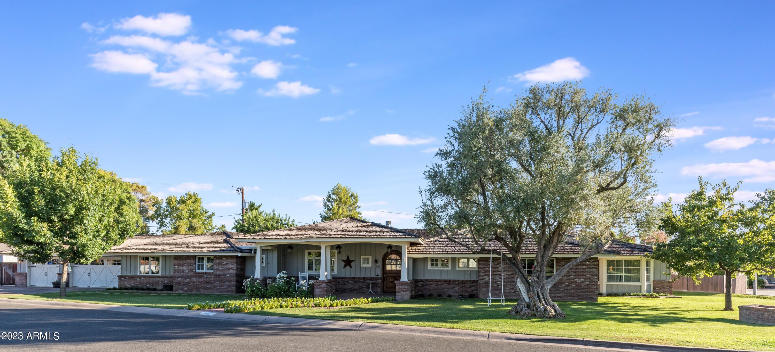 201 W LAMAR Road