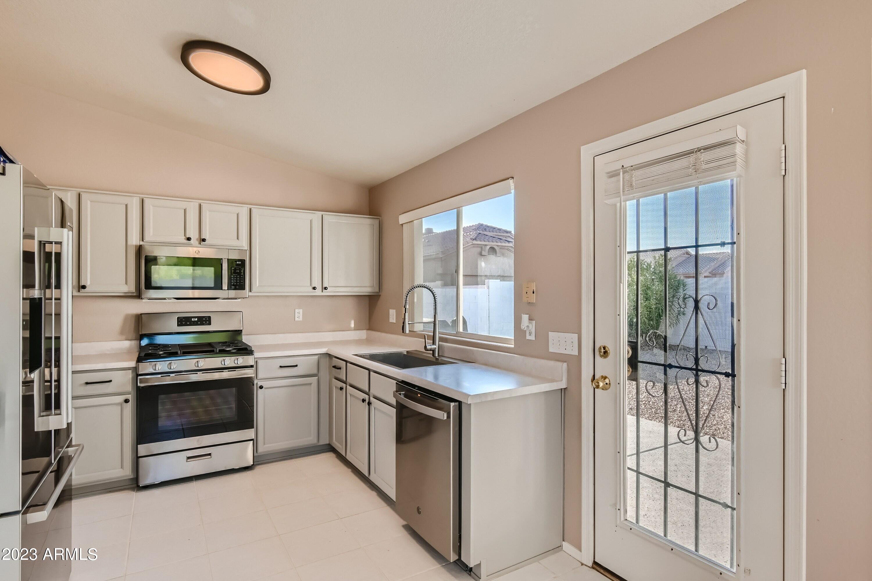 11534 W TORTOISE Court