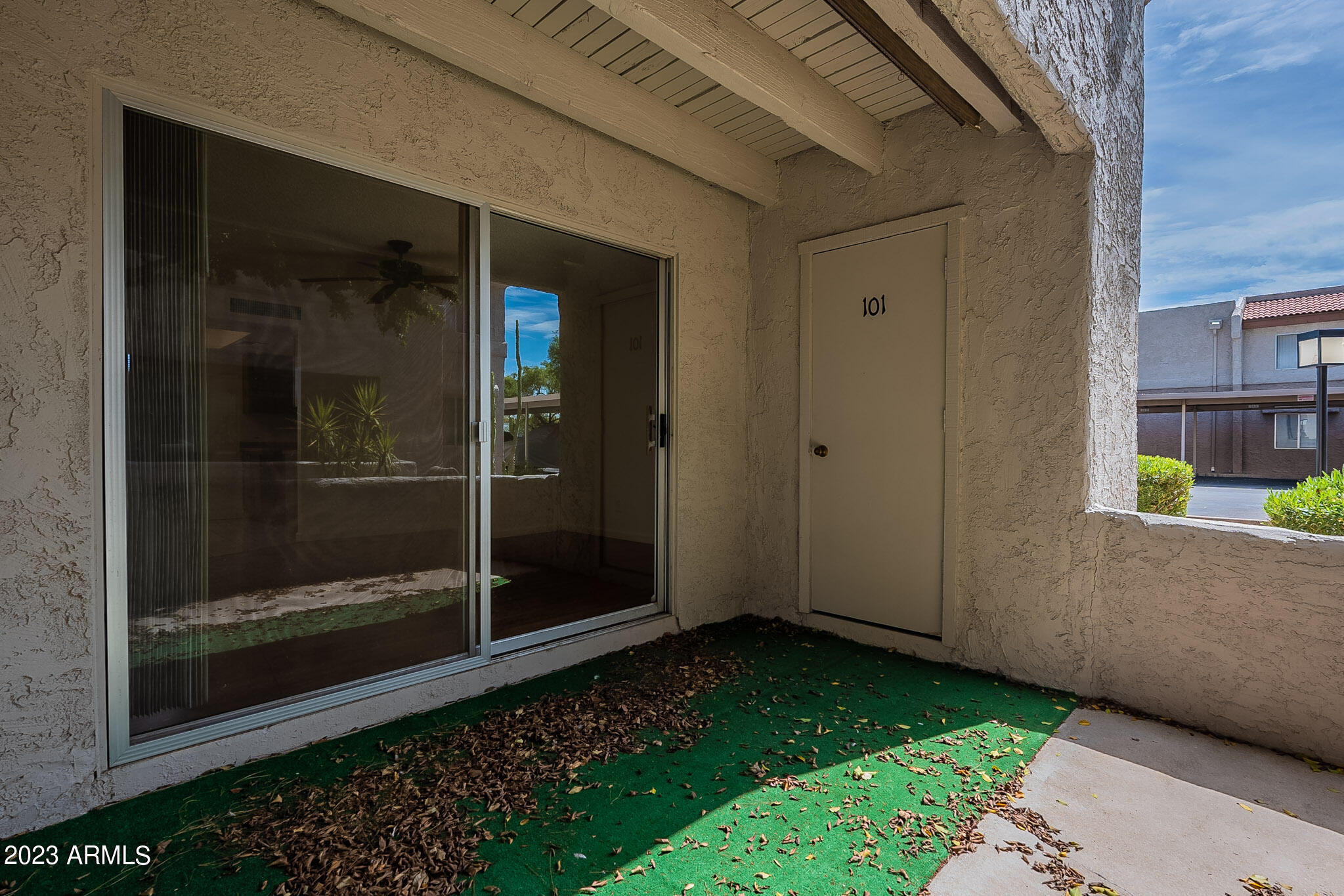 4444 E PARADISE VILLAGE Parkway N Unit: 101