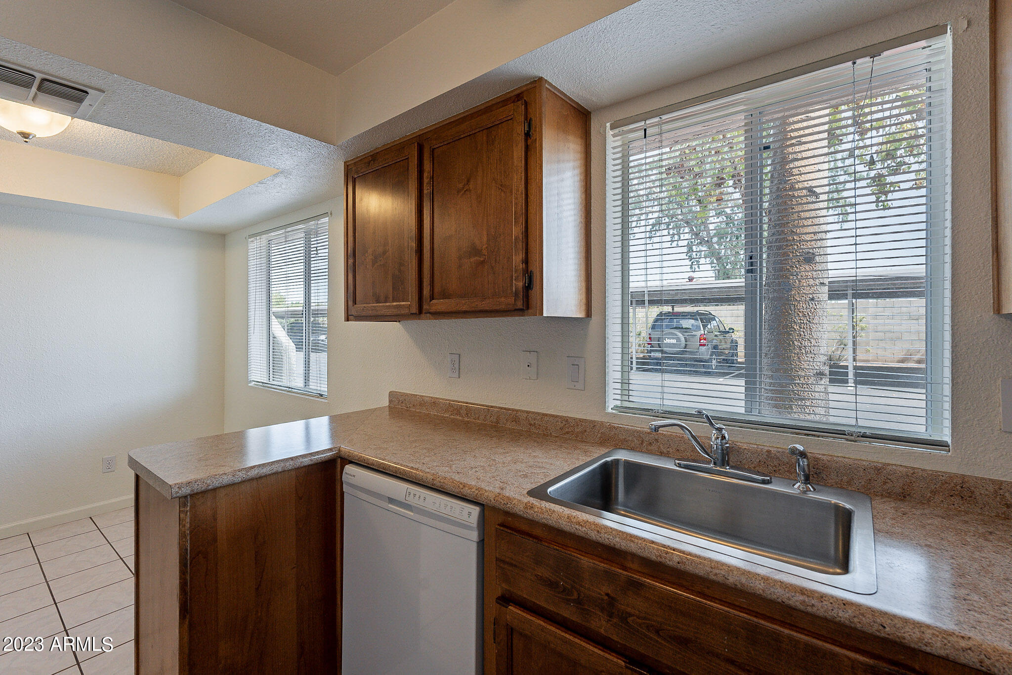 4444 E PARADISE VILLAGE Parkway N Unit: 101