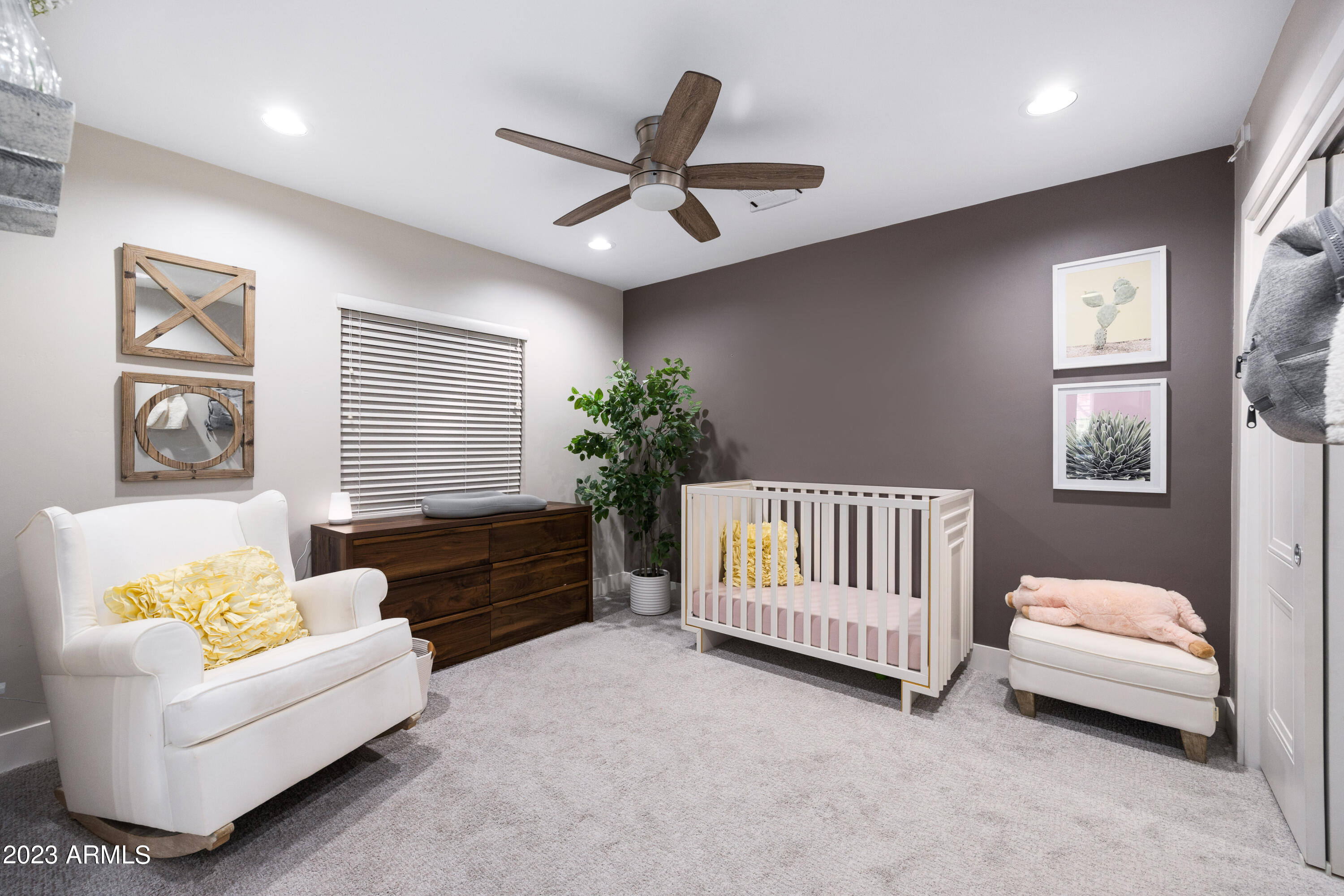 4008 E FAIRMOUNT Avenue